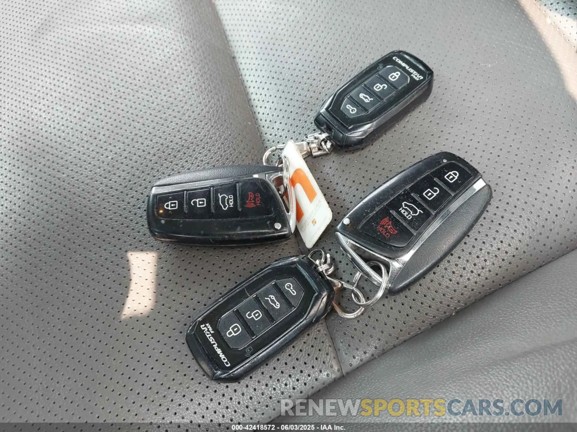 11 Photograph of a damaged car KM8SRDHF0KU302300 HYUNDAI SANTA FE XL 2019
