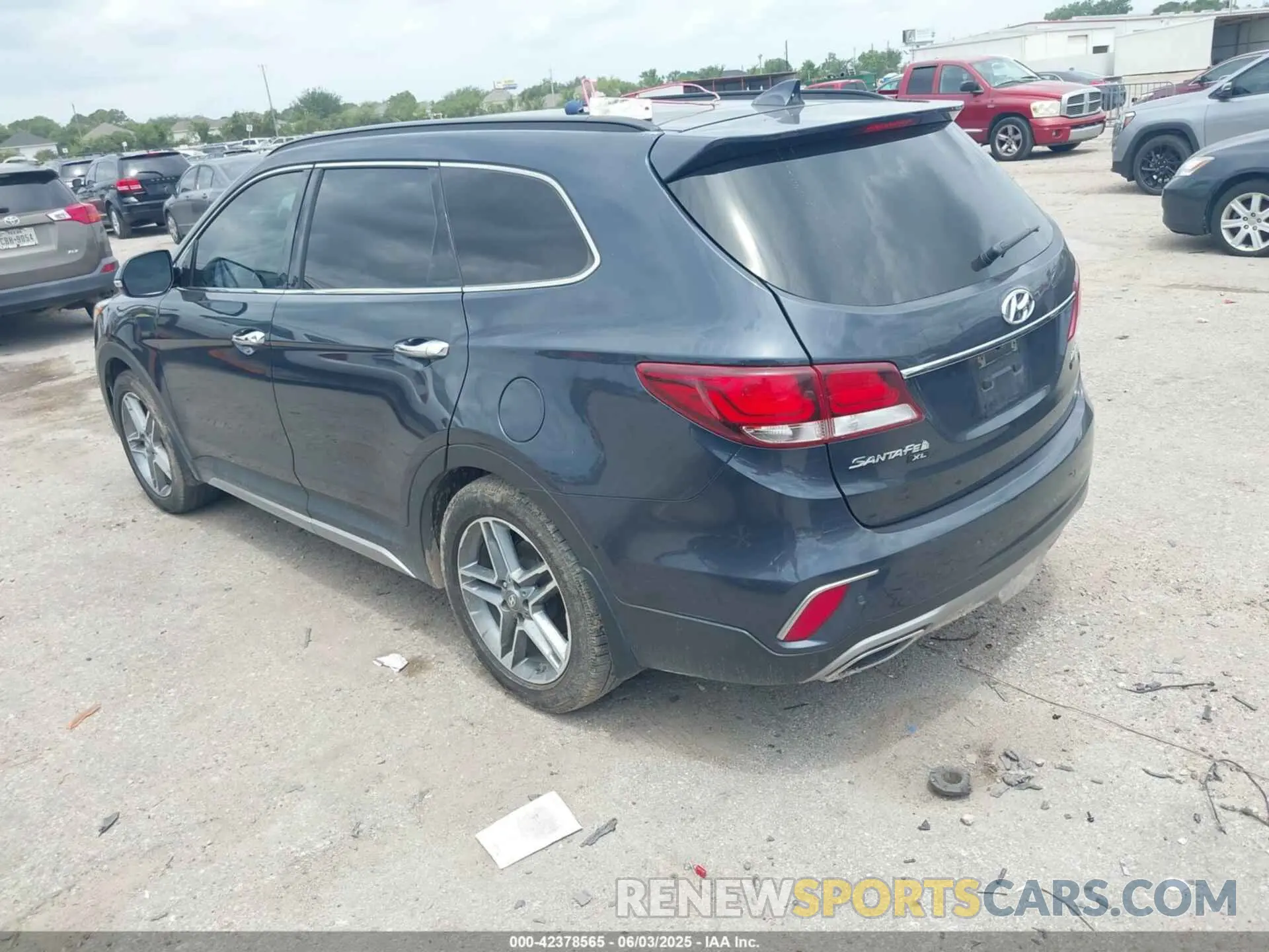 3 Photograph of a damaged car KM8SRDHF9KU302246 HYUNDAI SANTA FE XL 2019