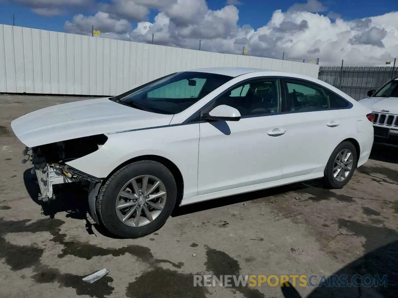 1 Photograph of a damaged car 5NPE24AA6KH775293 HYUNDAI SONATA 2019