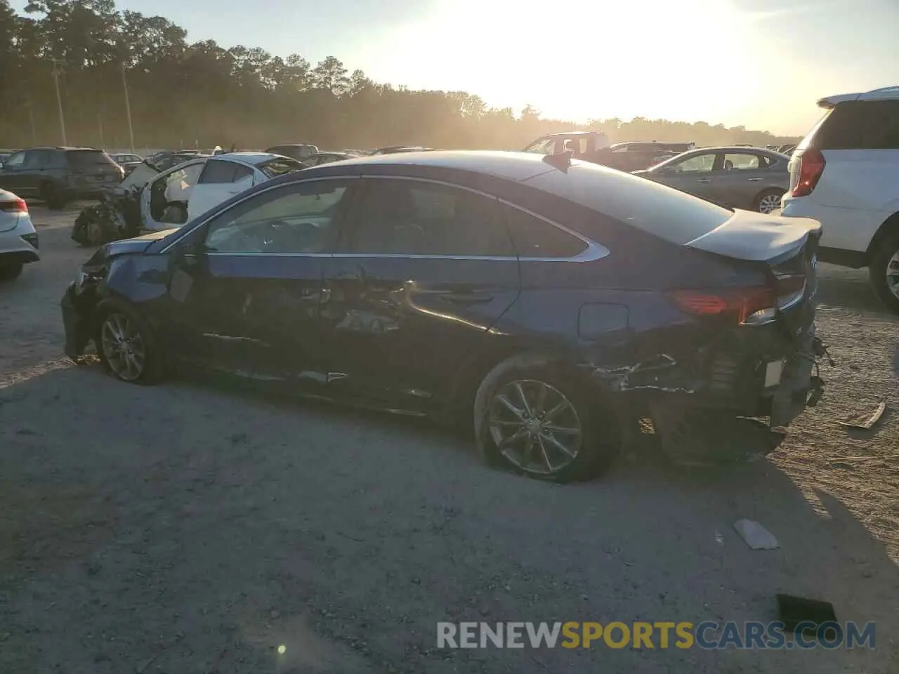 2 Photograph of a damaged car 5NPE24AF0KH738882 HYUNDAI SONATA 2019