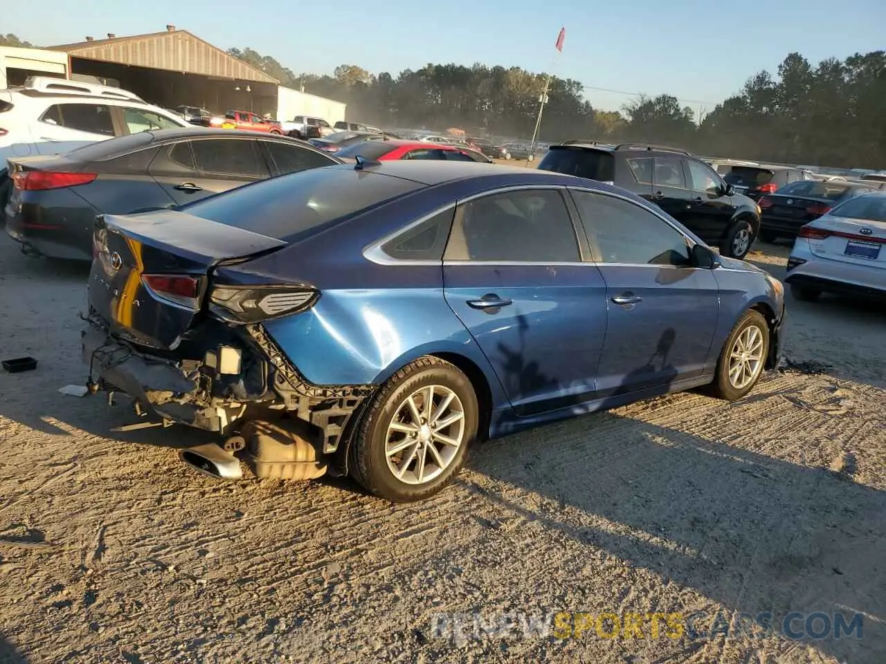 3 Photograph of a damaged car 5NPE24AF0KH738882 HYUNDAI SONATA 2019