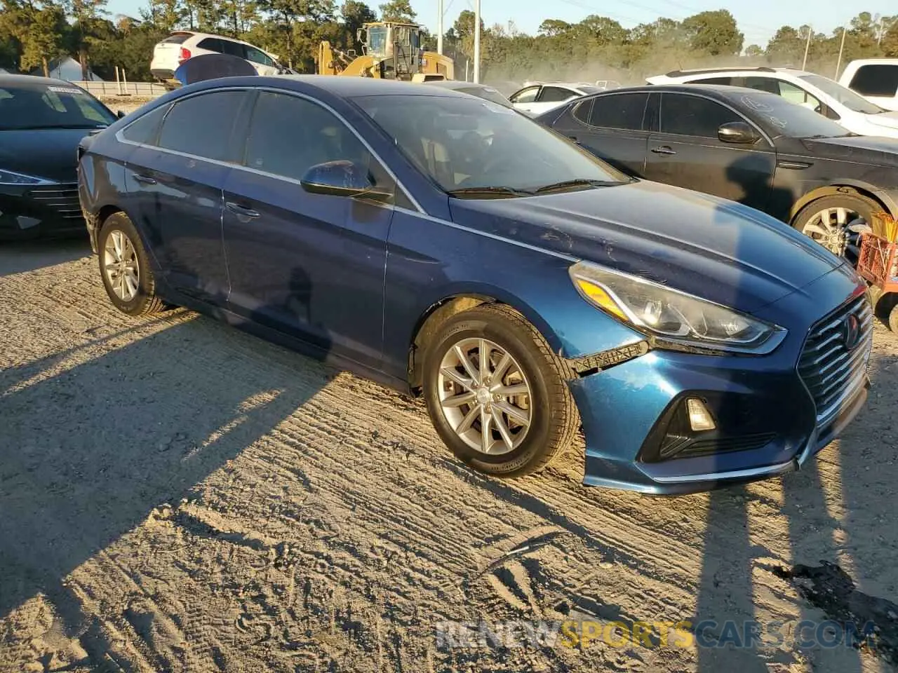 4 Photograph of a damaged car 5NPE24AF0KH738882 HYUNDAI SONATA 2019