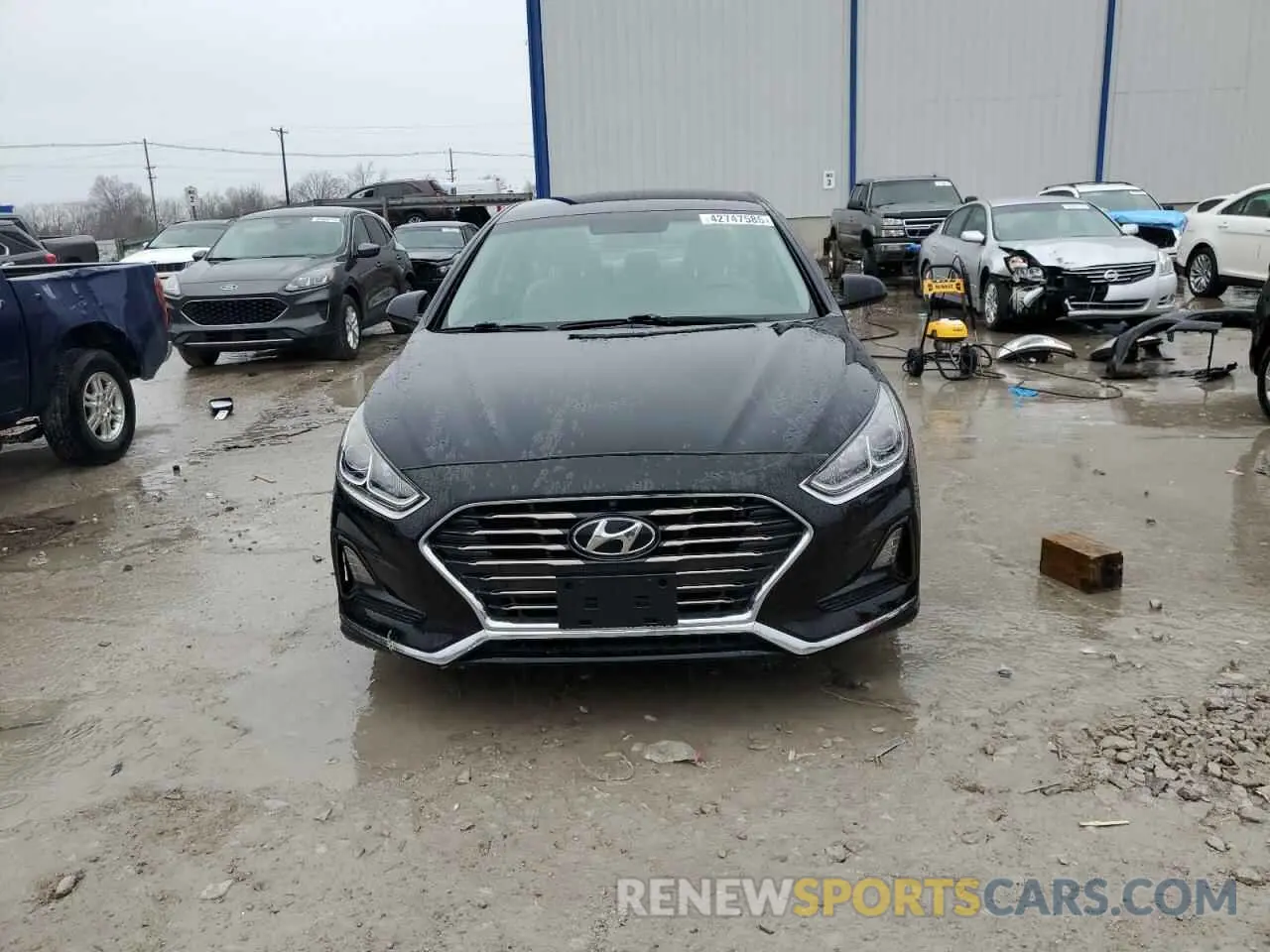 5 Photograph of a damaged car 5NPE24AF0KH742088 HYUNDAI SONATA 2019