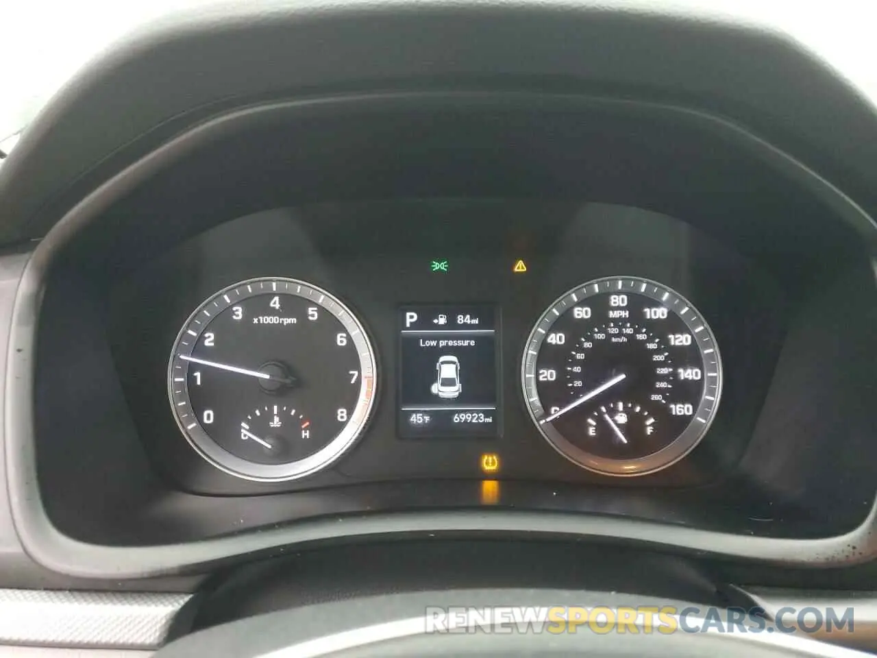 9 Photograph of a damaged car 5NPE24AF0KH742088 HYUNDAI SONATA 2019