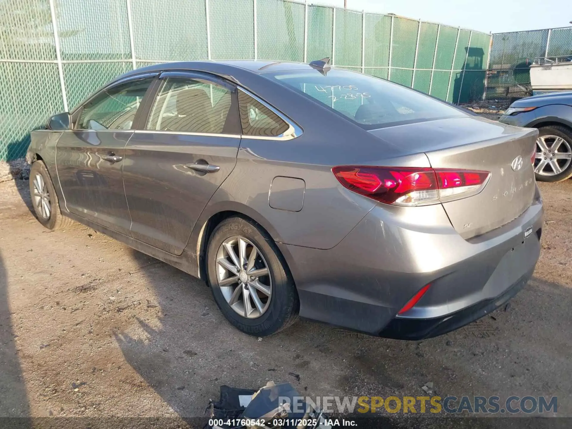 3 Photograph of a damaged car 5NPE24AF0KH751891 HYUNDAI SONATA 2019