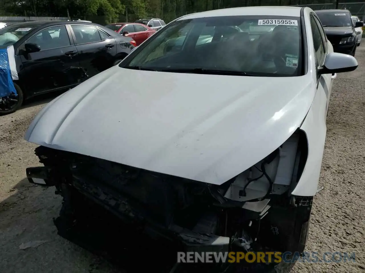 5 Photograph of a damaged car 5NPE24AF0KH752846 HYUNDAI SONATA 2019