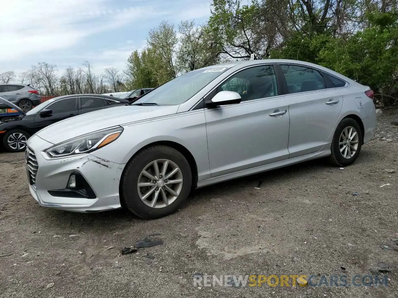 1 Photograph of a damaged car 5NPE24AF0KH754130 HYUNDAI SONATA 2019