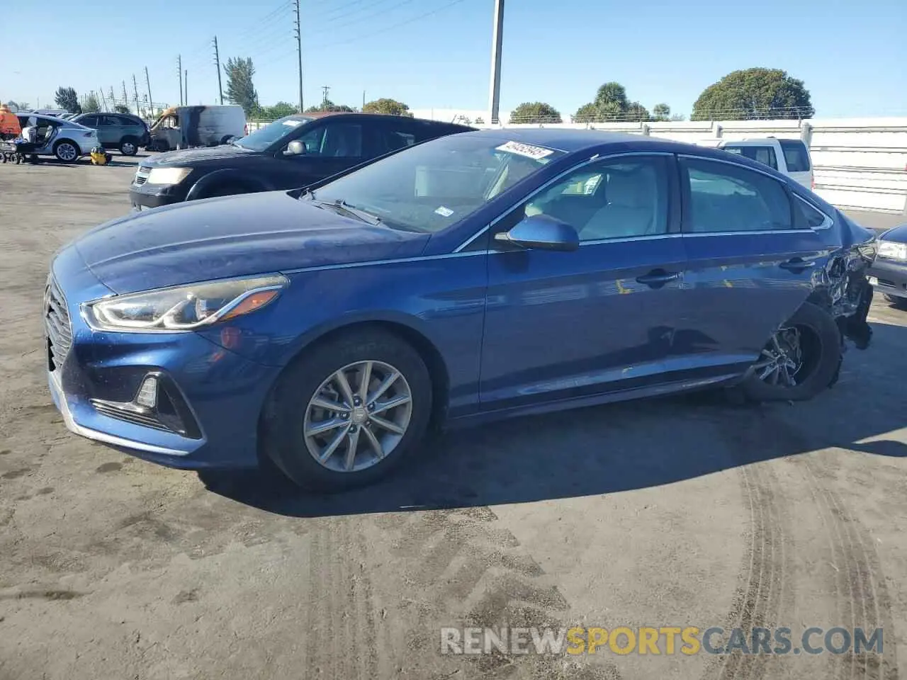 1 Photograph of a damaged car 5NPE24AF0KH766214 HYUNDAI SONATA 2019