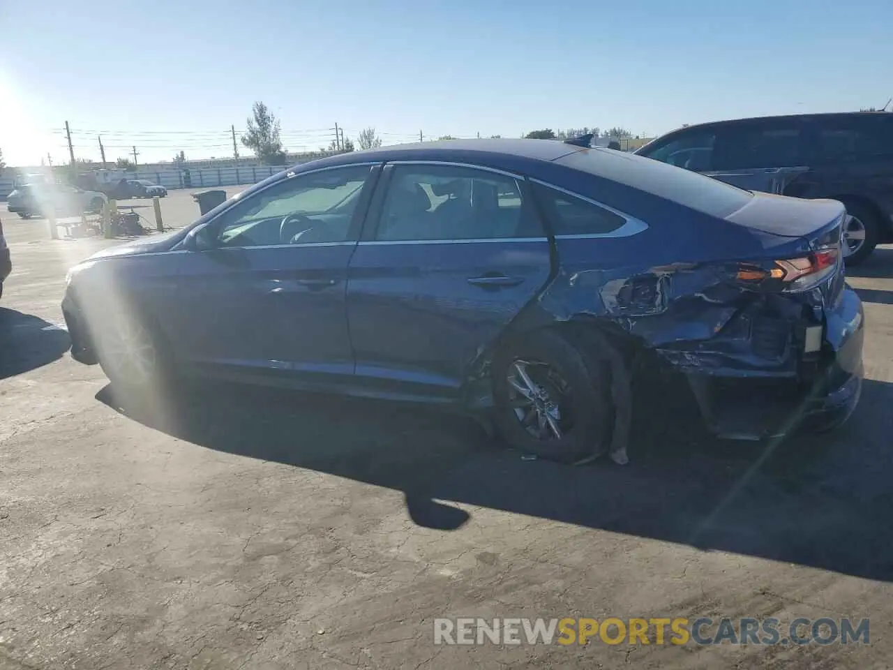 2 Photograph of a damaged car 5NPE24AF0KH766214 HYUNDAI SONATA 2019