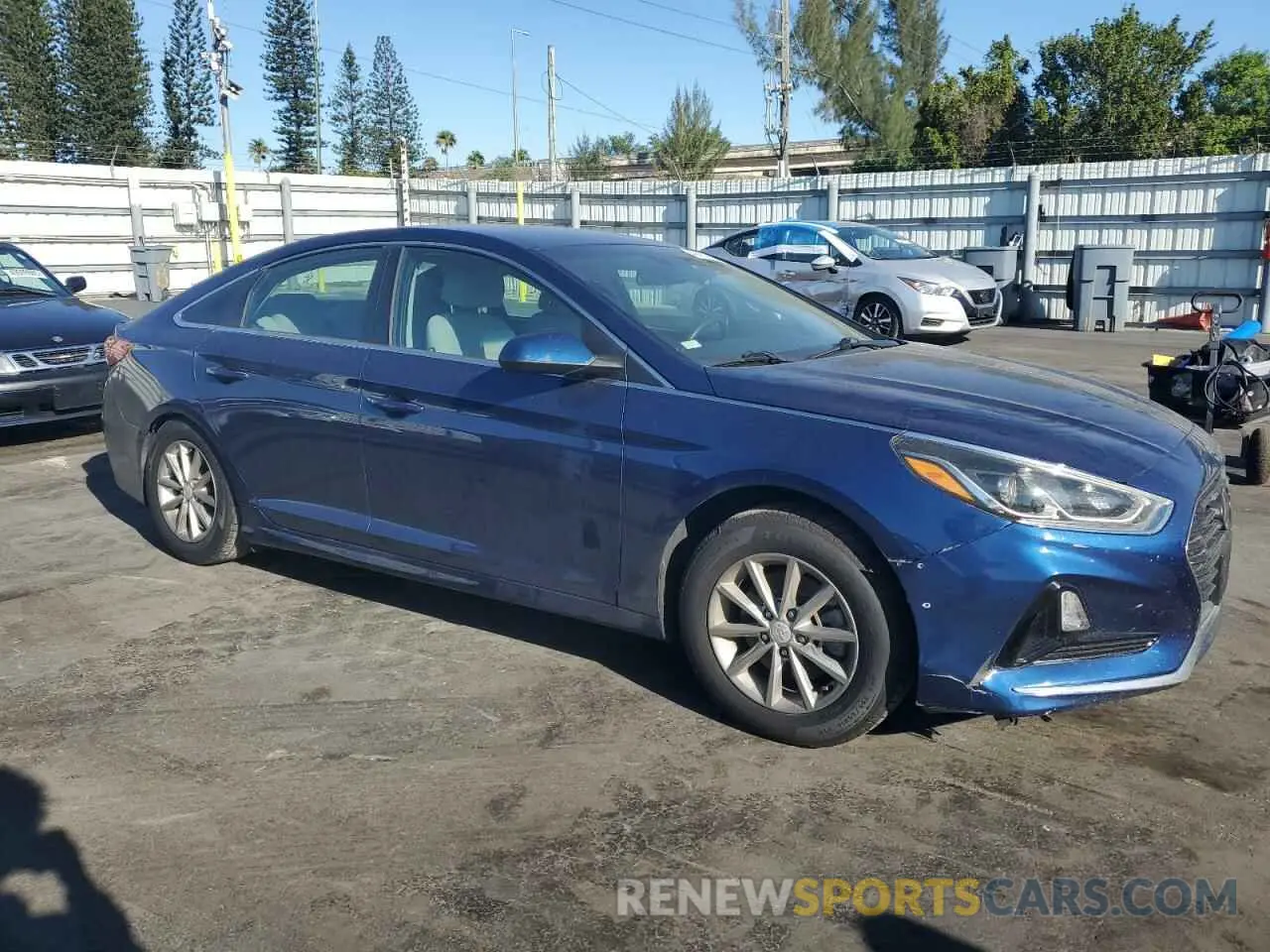 4 Photograph of a damaged car 5NPE24AF0KH766214 HYUNDAI SONATA 2019