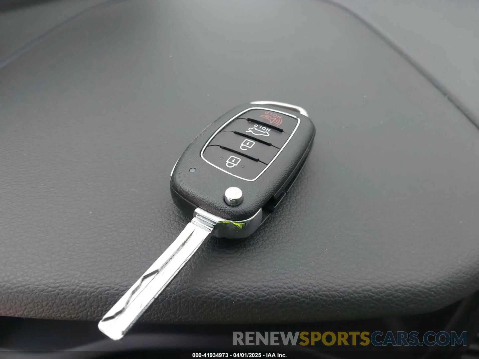11 Photograph of a damaged car 5NPE24AF0KH767928 HYUNDAI SONATA 2019
