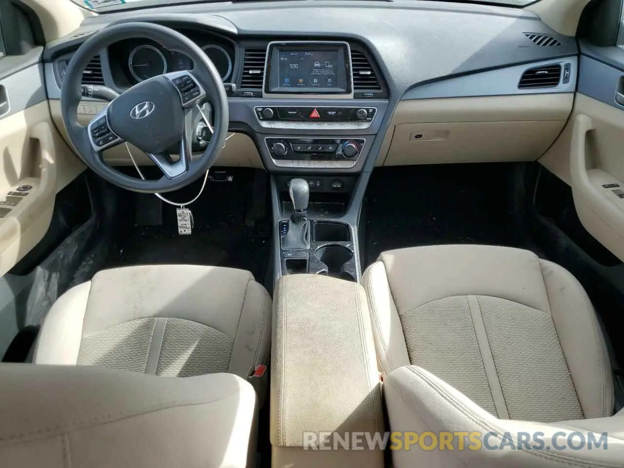 8 Photograph of a damaged car 5NPE24AF0KH770134 HYUNDAI SONATA 2019