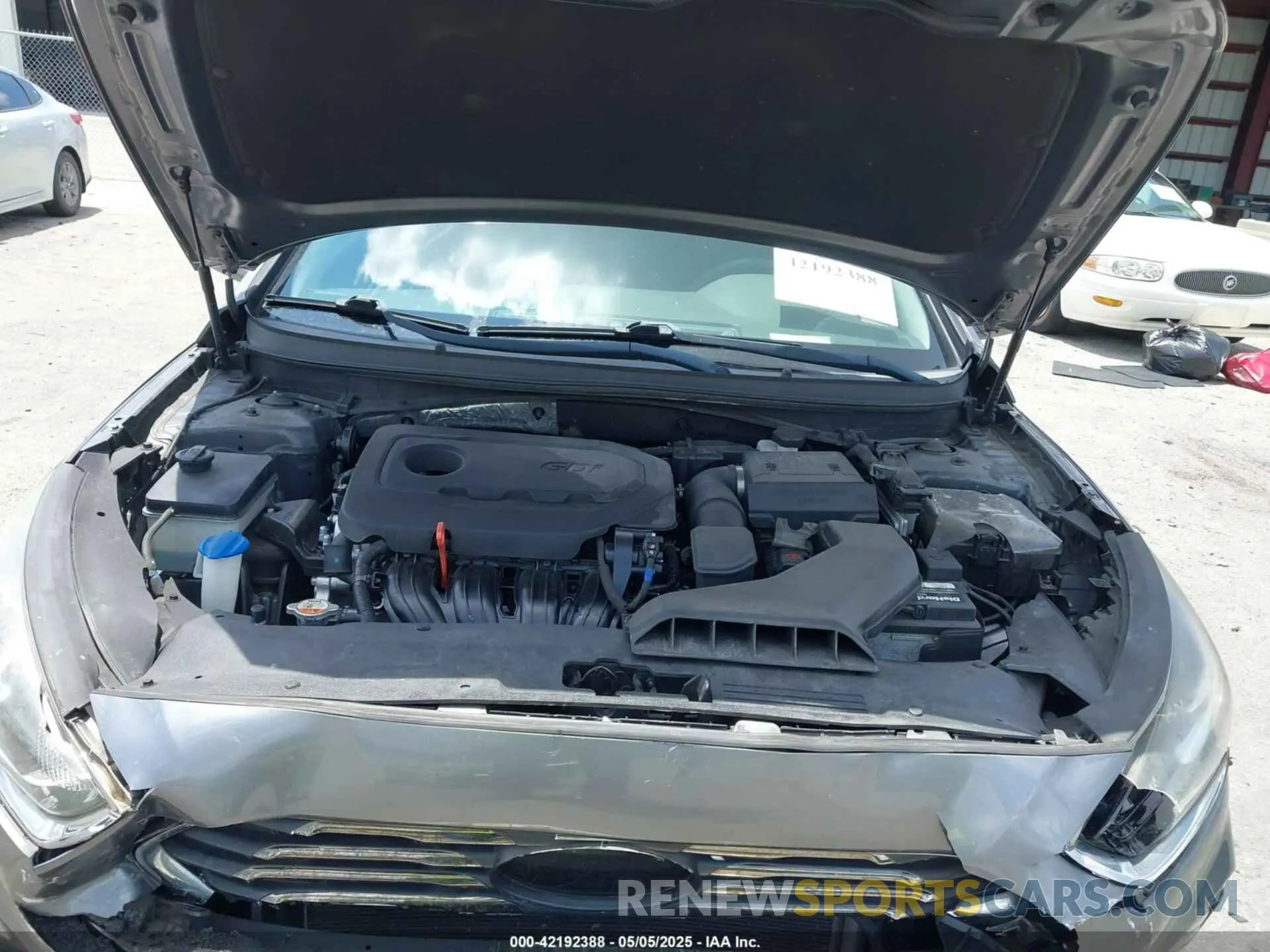 10 Photograph of a damaged car 5NPE24AF0KH771140 HYUNDAI SONATA 2019