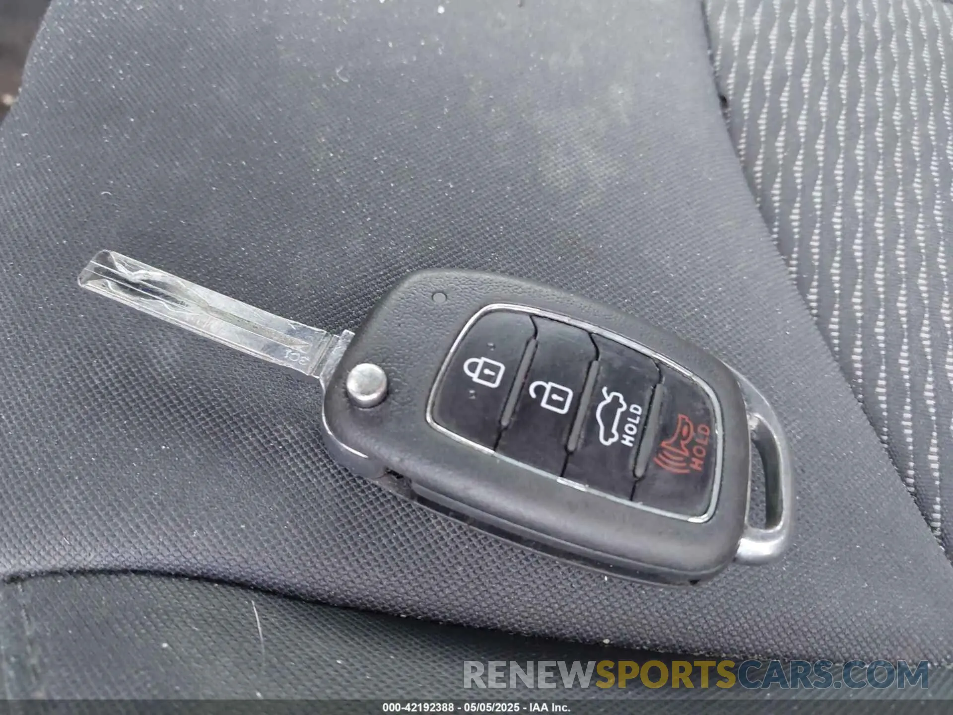 11 Photograph of a damaged car 5NPE24AF0KH771140 HYUNDAI SONATA 2019