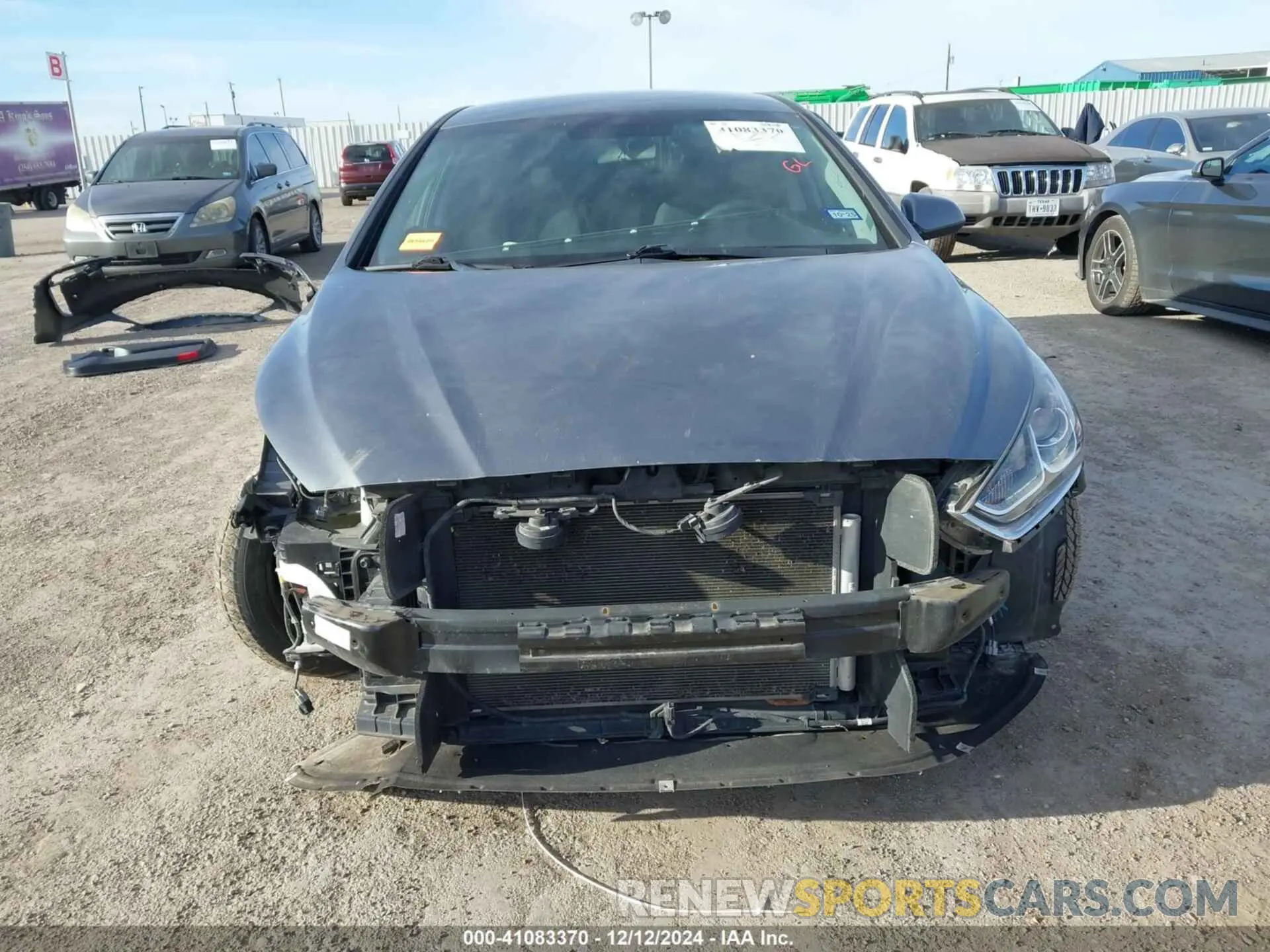 13 Photograph of a damaged car 5NPE24AF0KH774328 HYUNDAI SONATA 2019