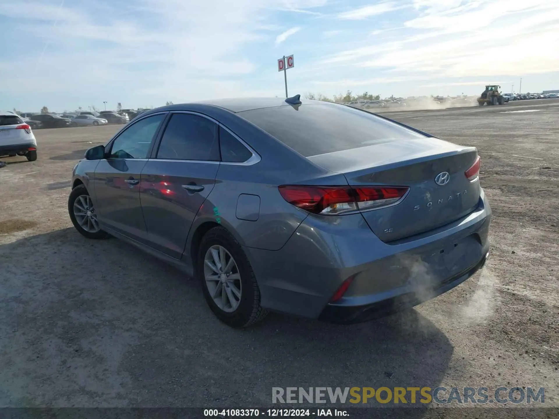 3 Photograph of a damaged car 5NPE24AF0KH774328 HYUNDAI SONATA 2019