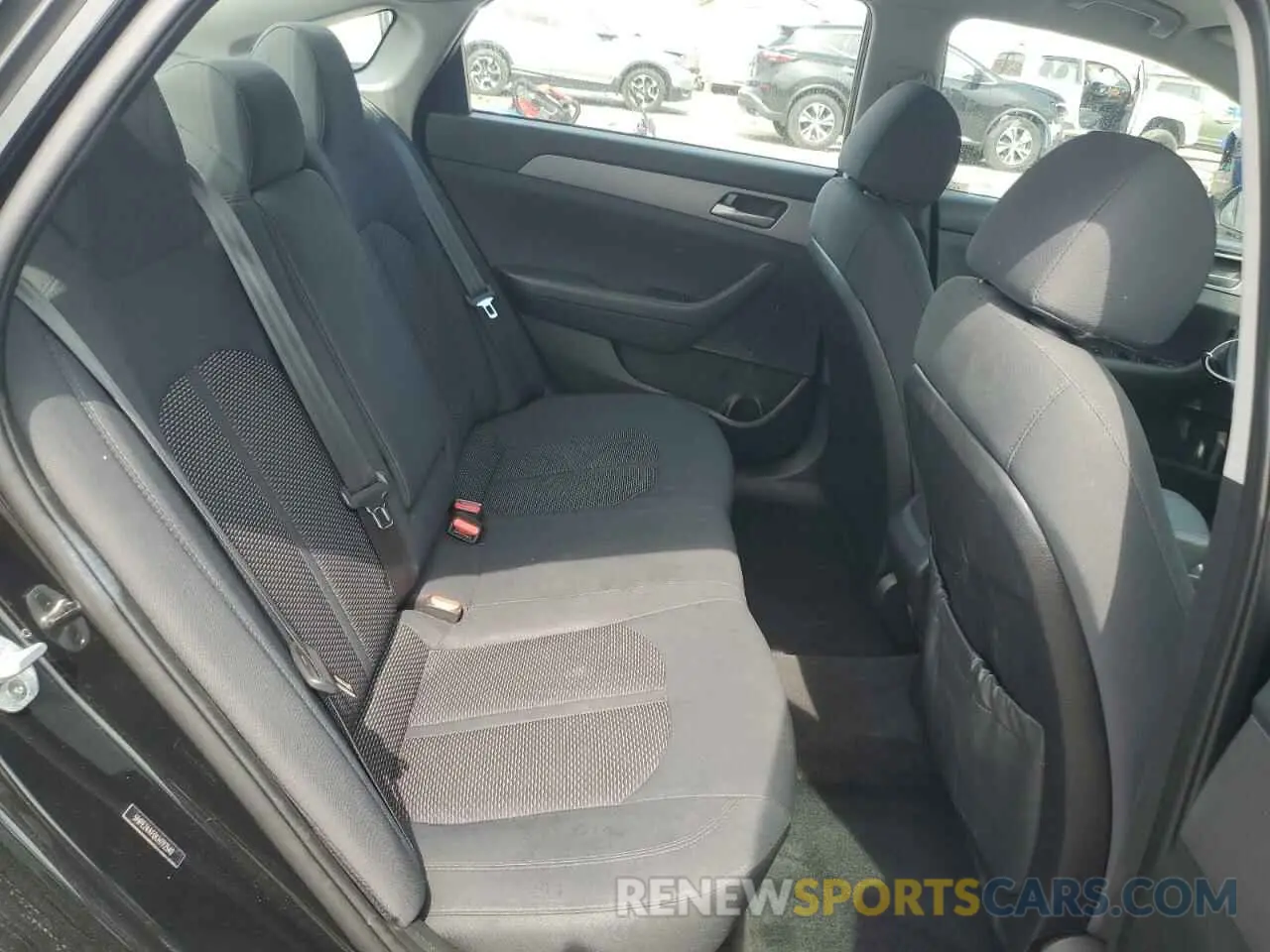 10 Photograph of a damaged car 5NPE24AF0KH792540 HYUNDAI SONATA 2019