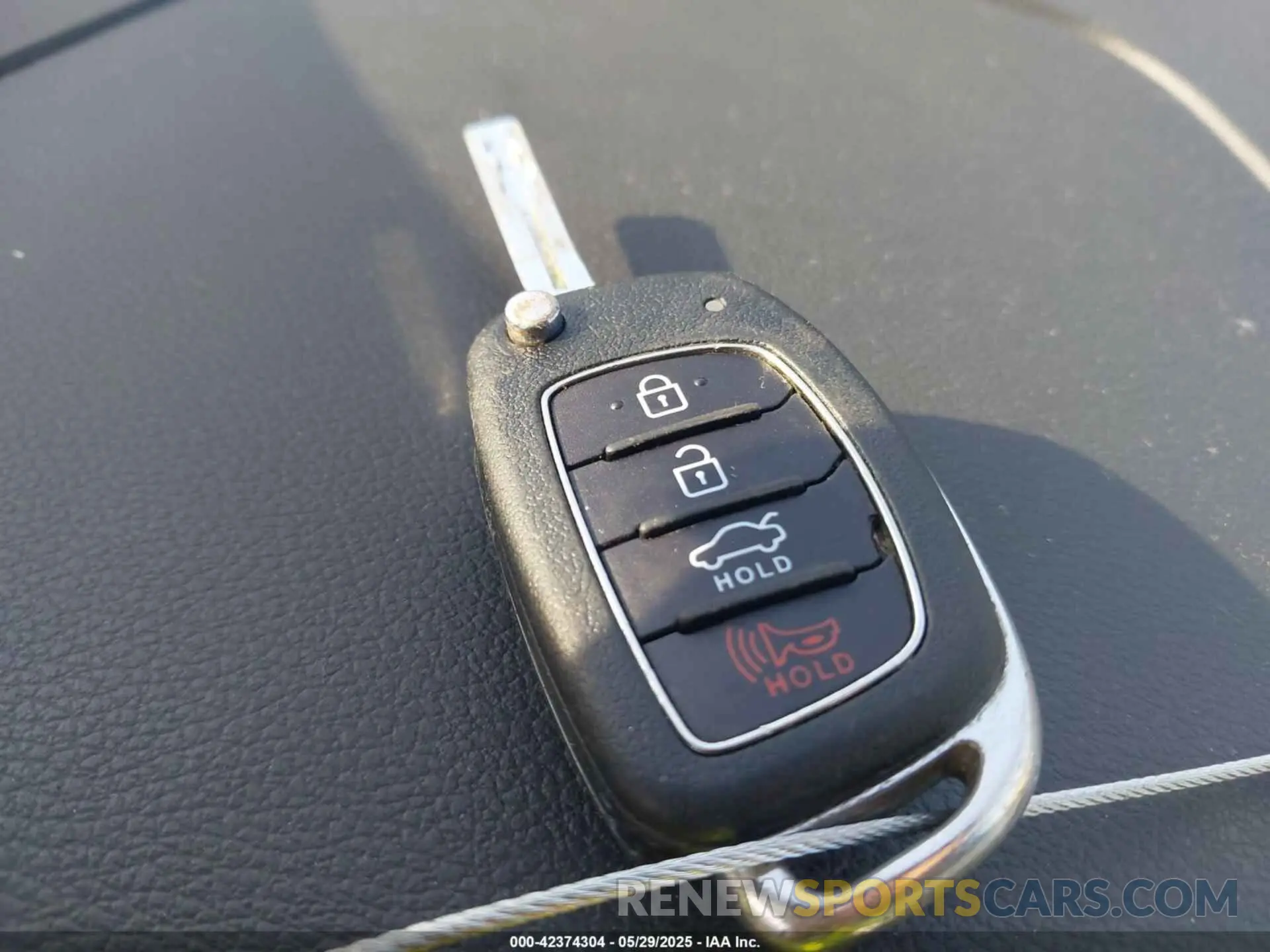 11 Photograph of a damaged car 5NPE24AF0KH792621 HYUNDAI SONATA 2019