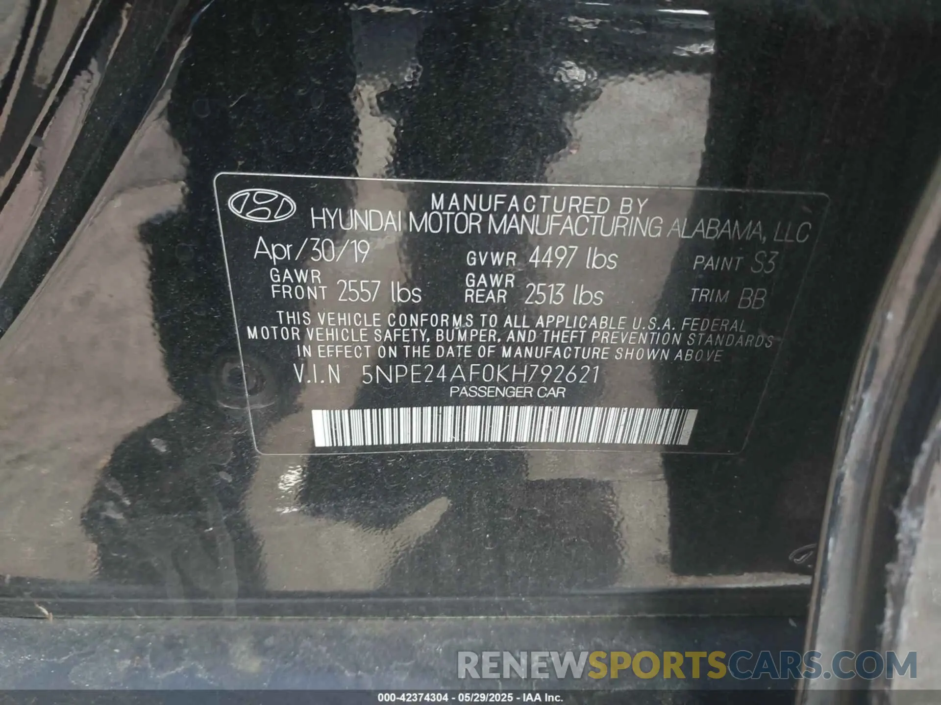 9 Photograph of a damaged car 5NPE24AF0KH792621 HYUNDAI SONATA 2019