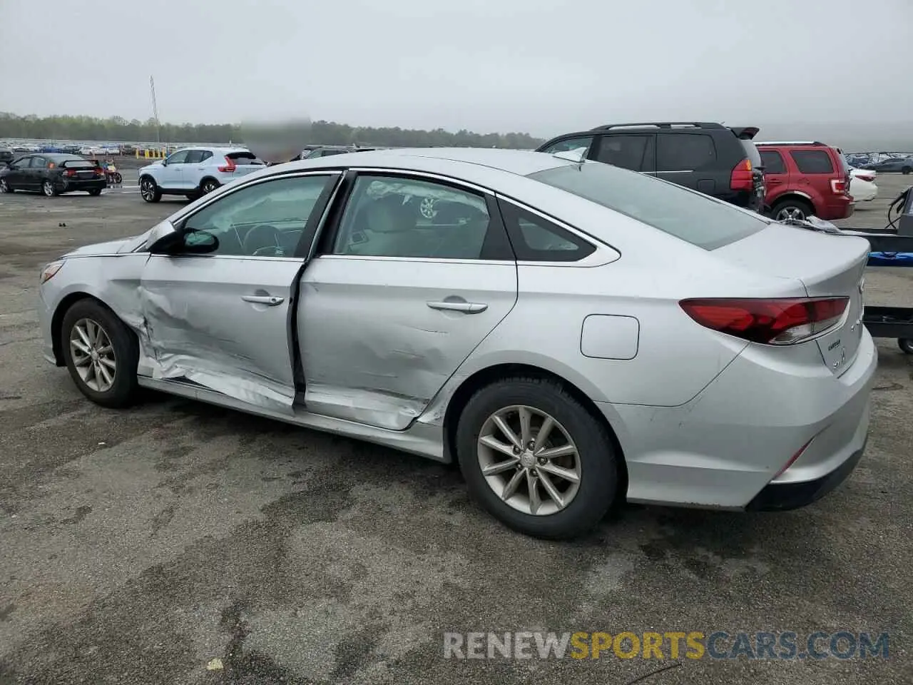 2 Photograph of a damaged car 5NPE24AF0KH799438 HYUNDAI SONATA 2019