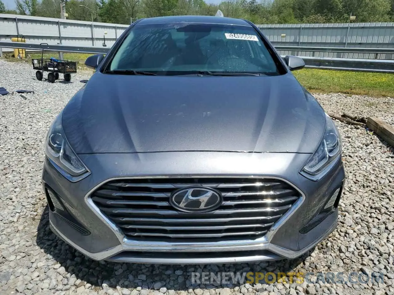 5 Photograph of a damaged car 5NPE24AF0KH801544 HYUNDAI SONATA 2019