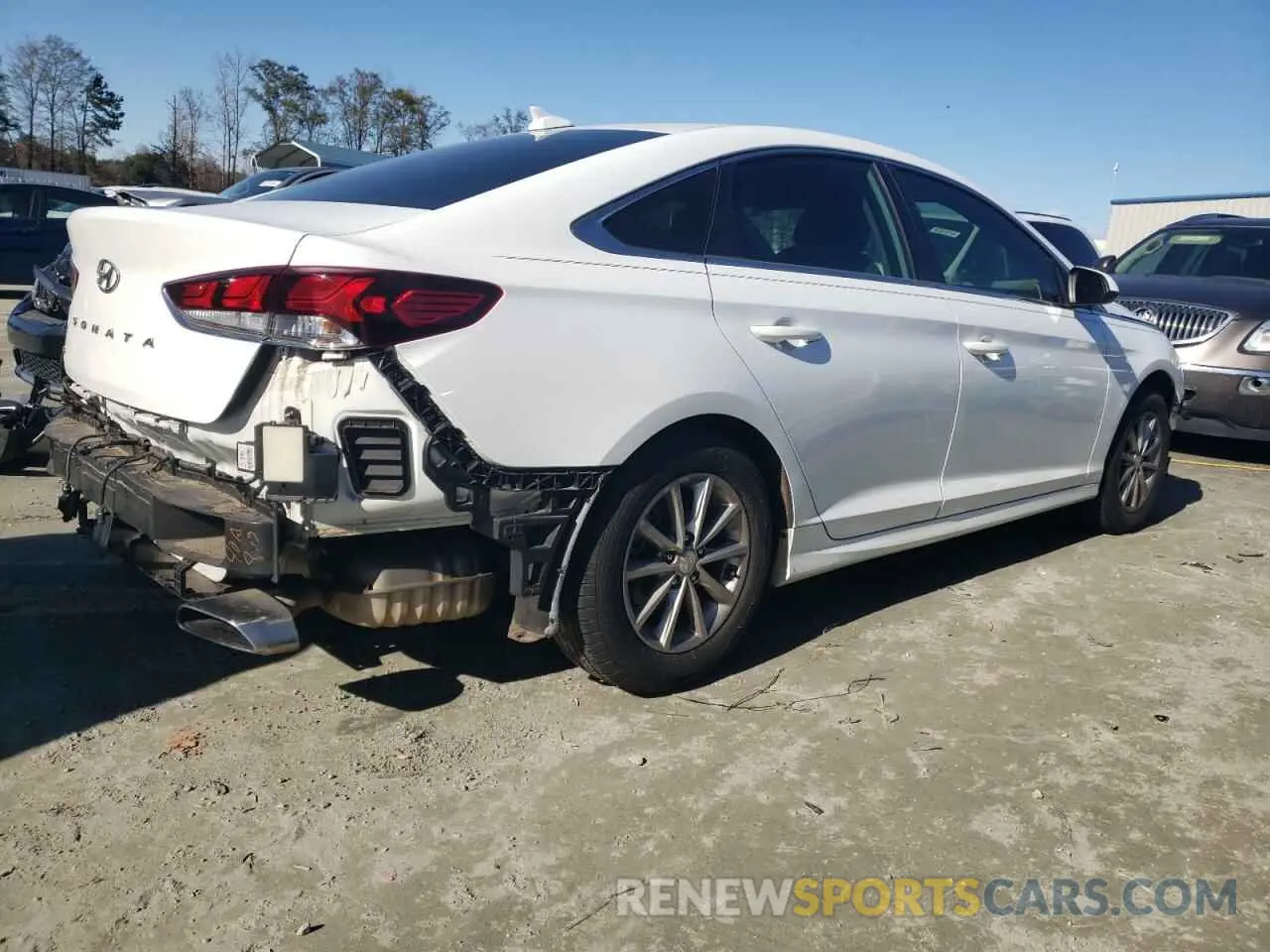 3 Photograph of a damaged car 5NPE24AF1KH732864 HYUNDAI SONATA 2019