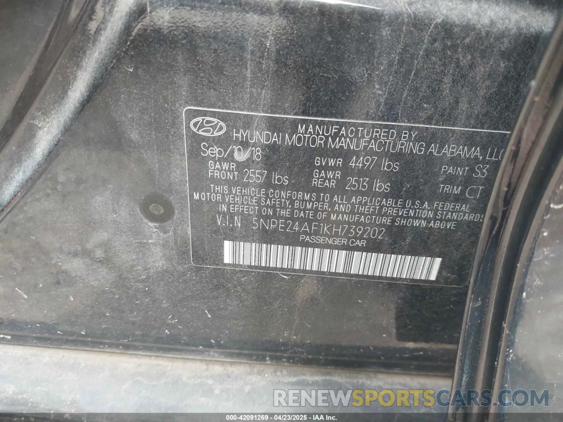 9 Photograph of a damaged car 5NPE24AF1KH739202 HYUNDAI SONATA 2019