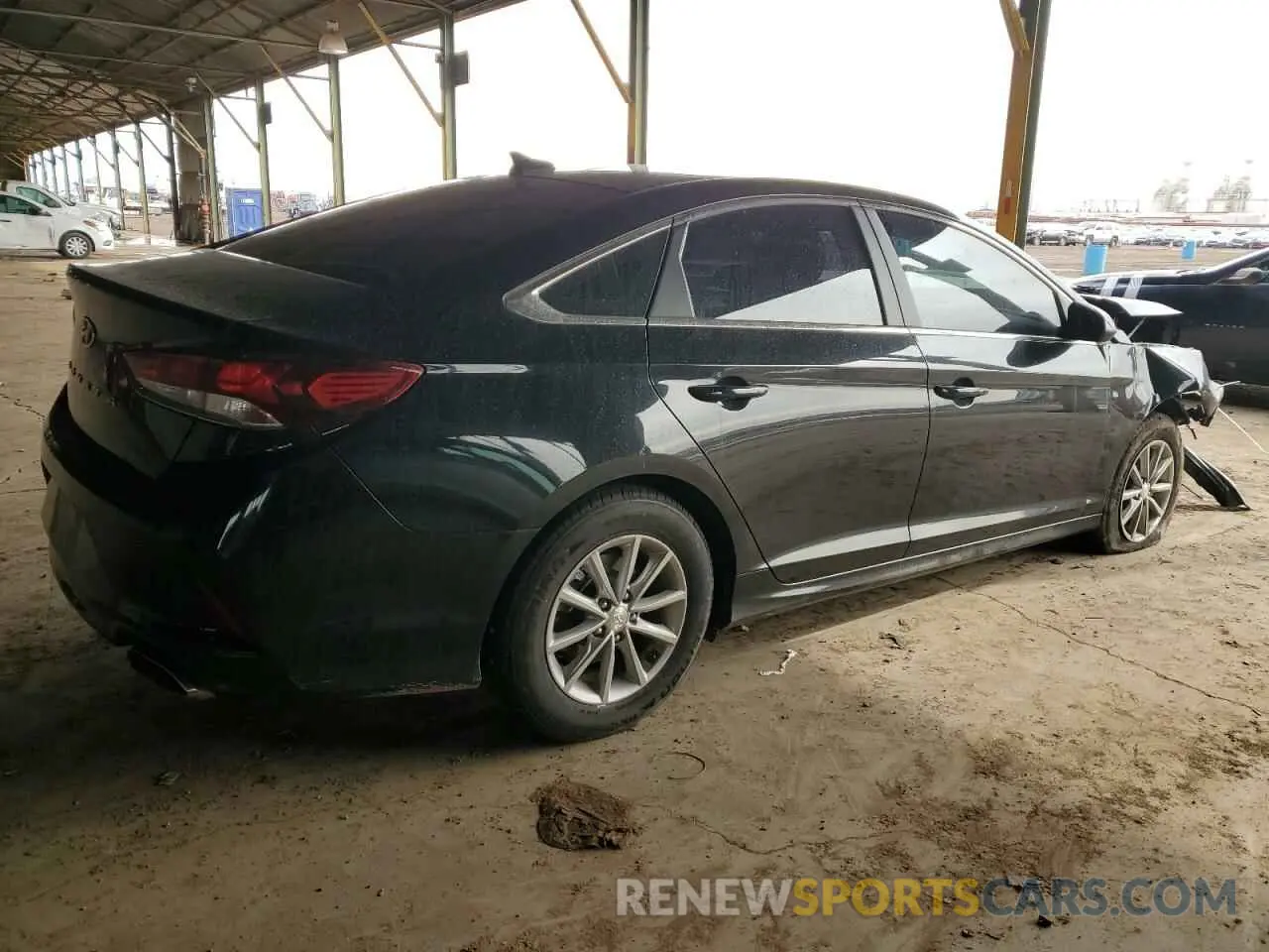 3 Photograph of a damaged car 5NPE24AF1KH739541 HYUNDAI SONATA 2019
