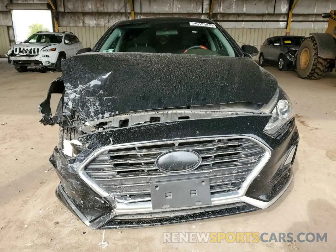 5 Photograph of a damaged car 5NPE24AF1KH739541 HYUNDAI SONATA 2019
