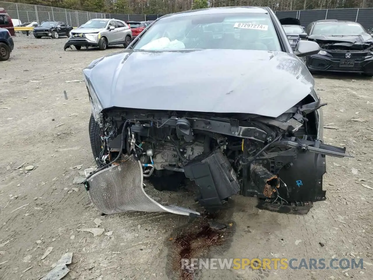 5 Photograph of a damaged car 5NPE24AF1KH742892 HYUNDAI SONATA 2019