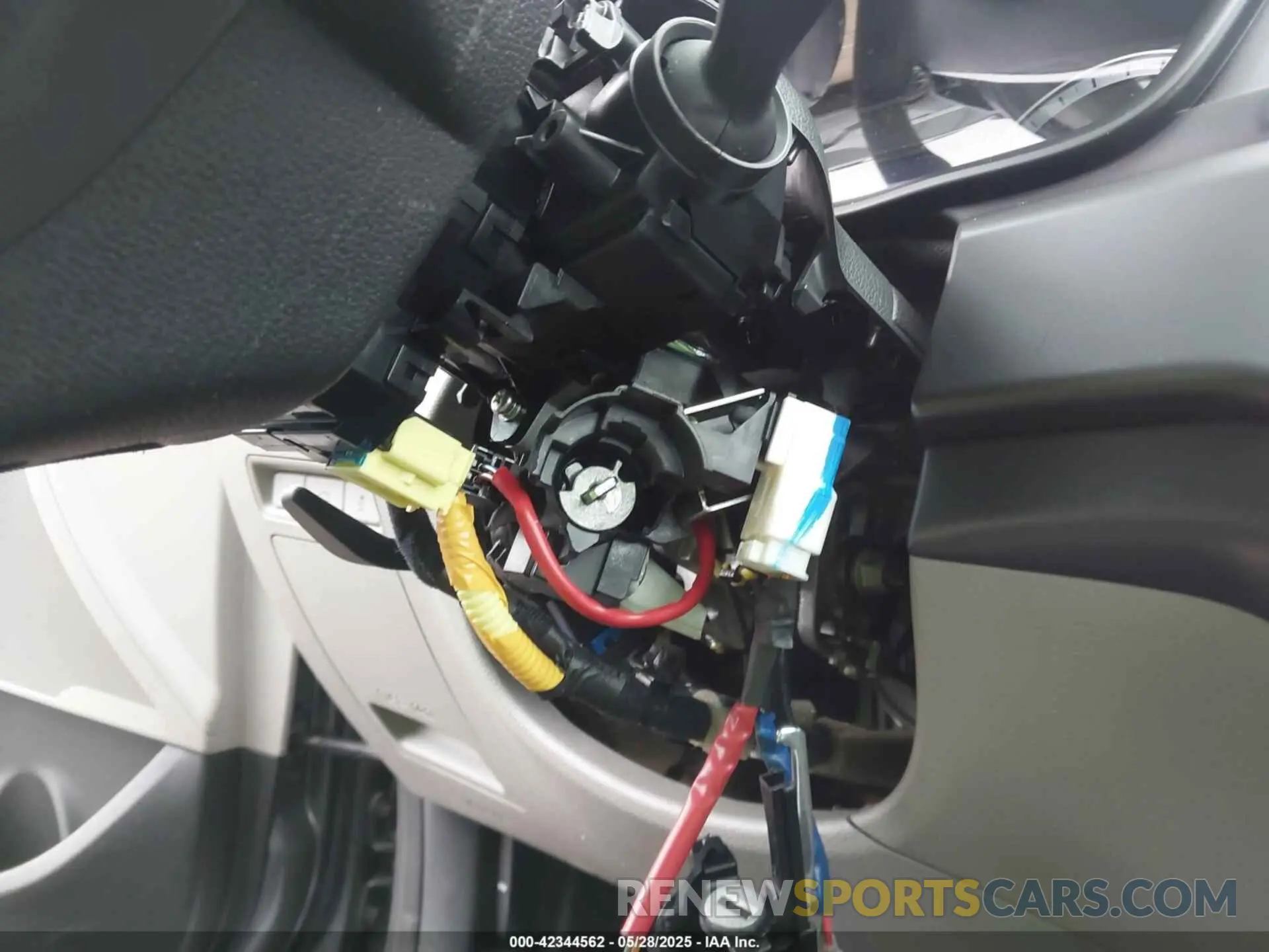6 Photograph of a damaged car 5NPE24AF1KH758946 HYUNDAI SONATA 2019