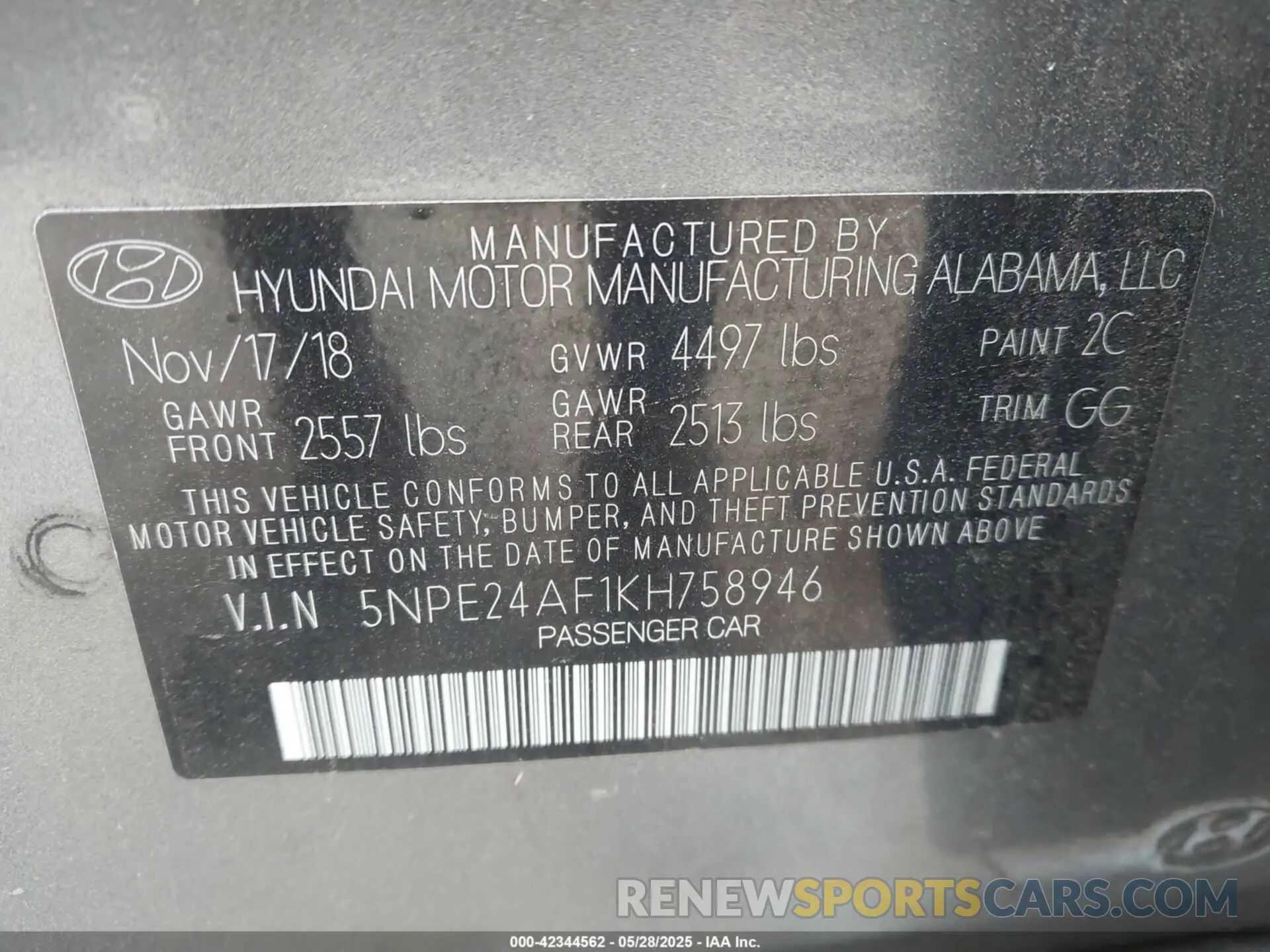 9 Photograph of a damaged car 5NPE24AF1KH758946 HYUNDAI SONATA 2019