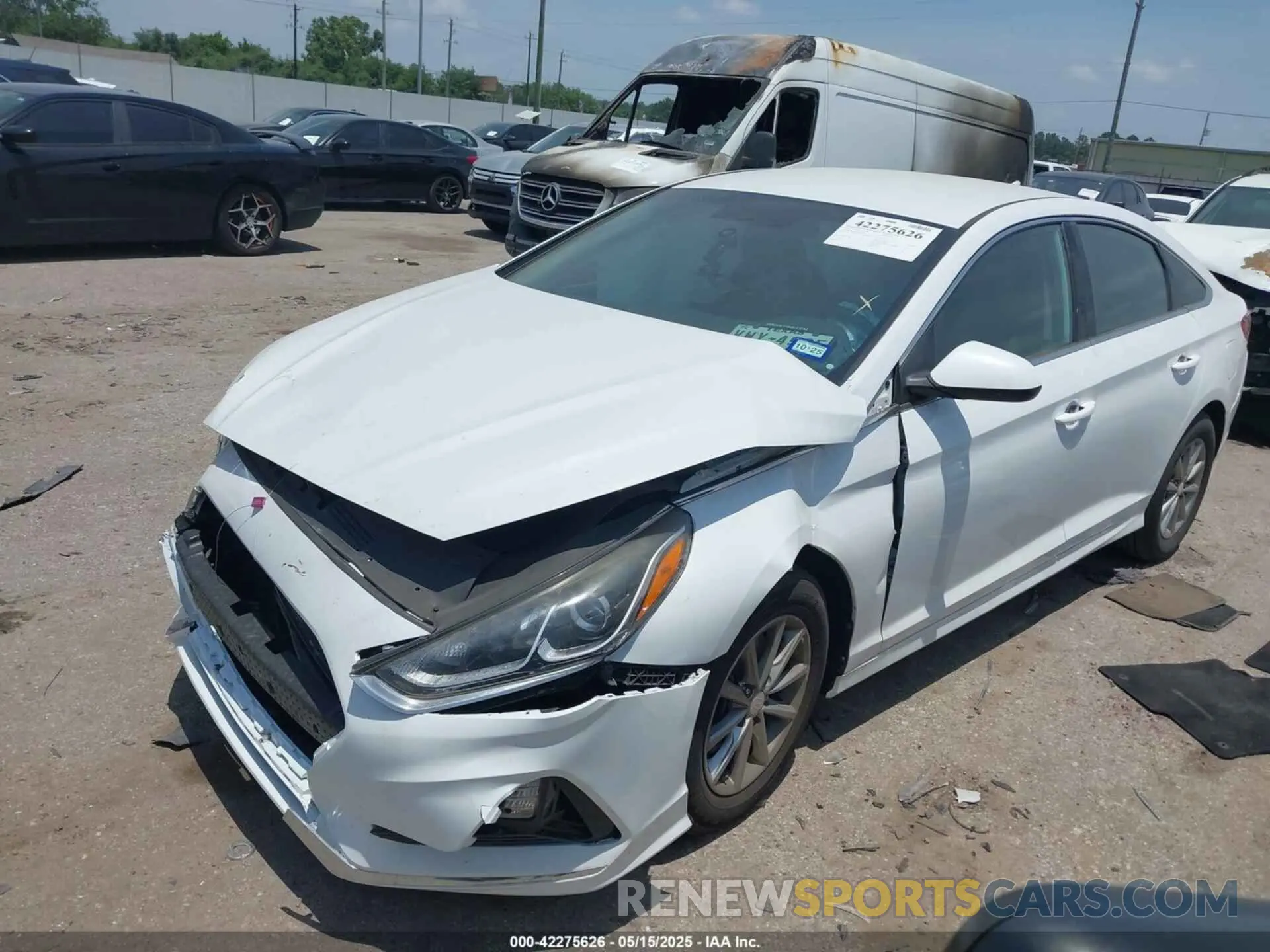 2 Photograph of a damaged car 5NPE24AF1KH774158 HYUNDAI SONATA 2019