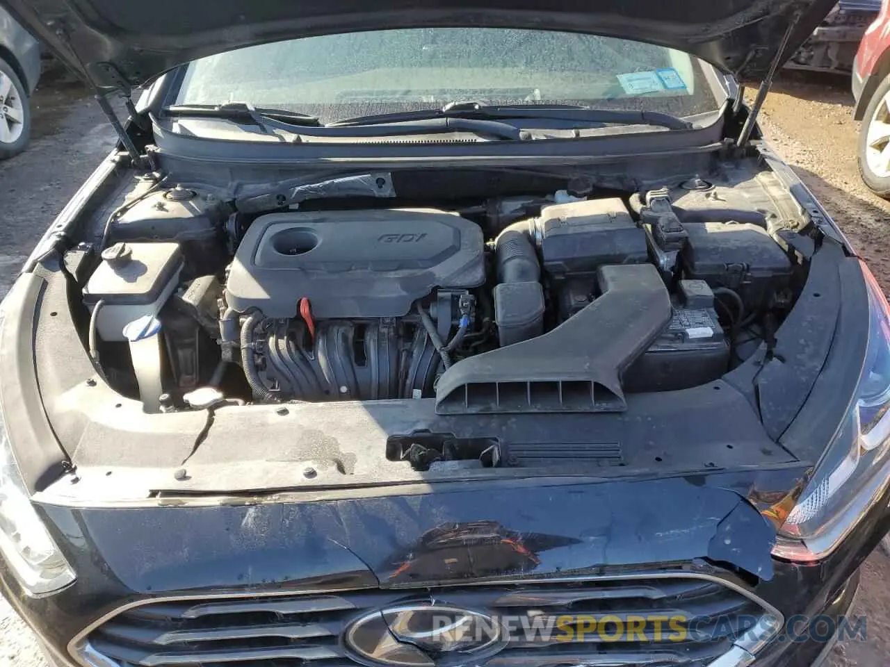 11 Photograph of a damaged car 5NPE24AF1KH779604 HYUNDAI SONATA 2019