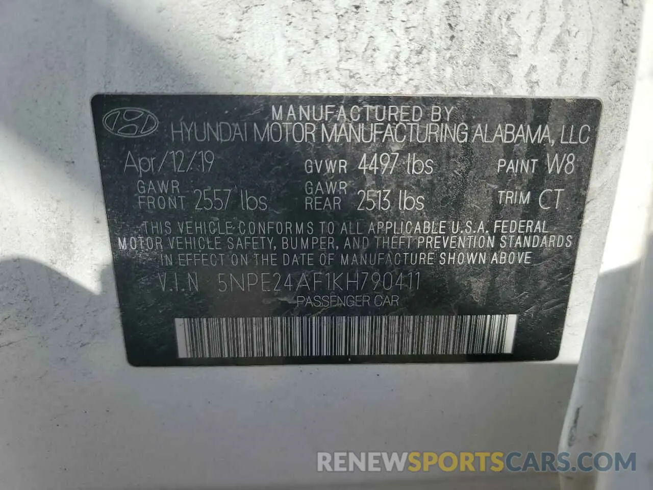 12 Photograph of a damaged car 5NPE24AF1KH790411 HYUNDAI SONATA 2019