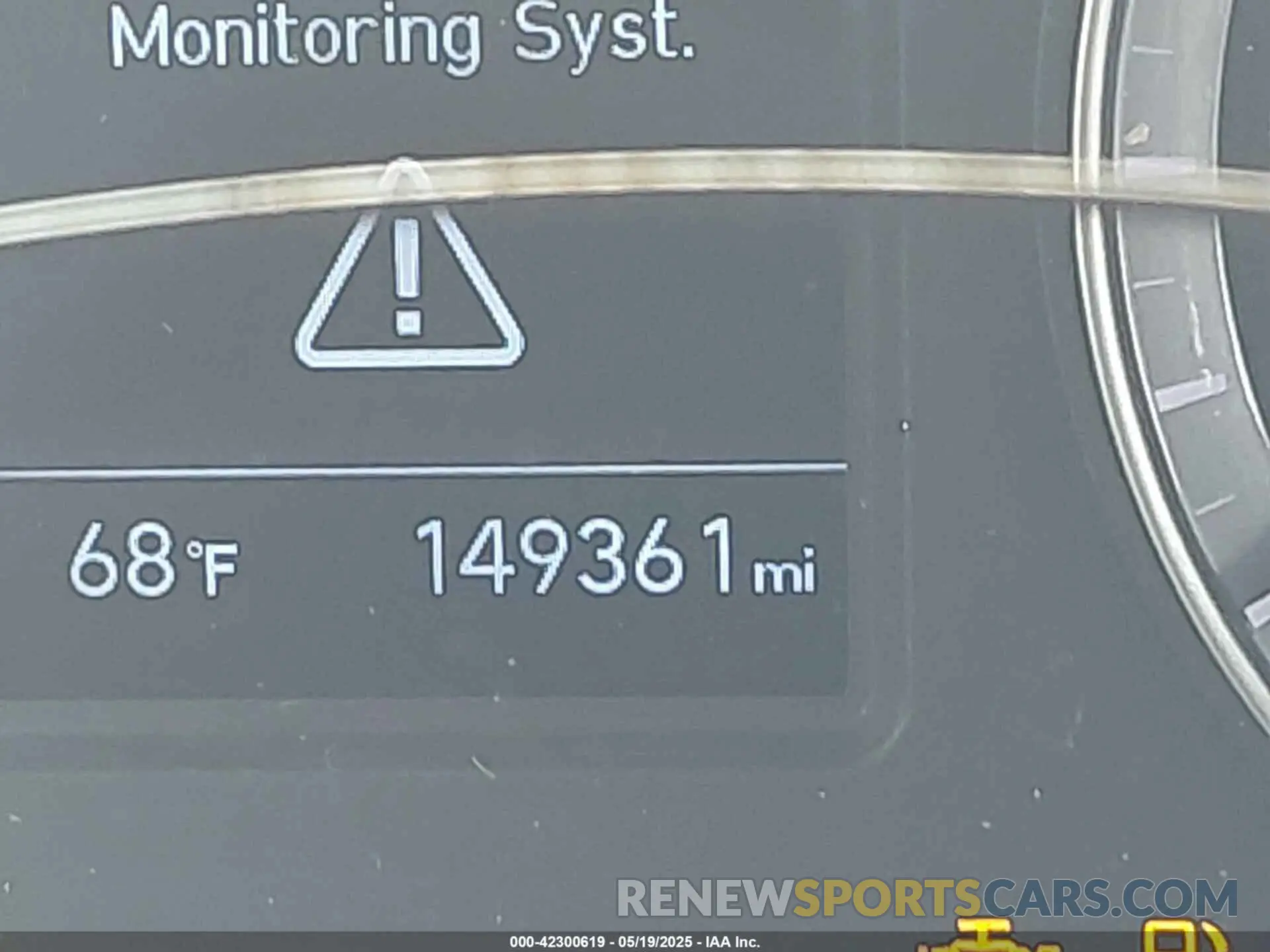16 Photograph of a damaged car 5NPE24AF1KH804288 HYUNDAI SONATA 2019