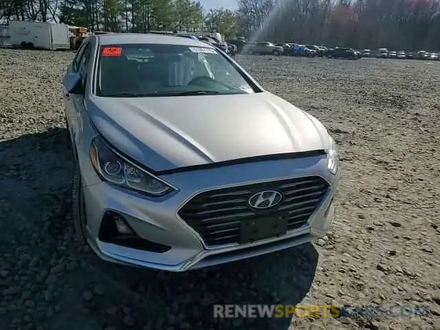 10 Photograph of a damaged car 5NPE24AF1KH814819 HYUNDAI SONATA 2019
