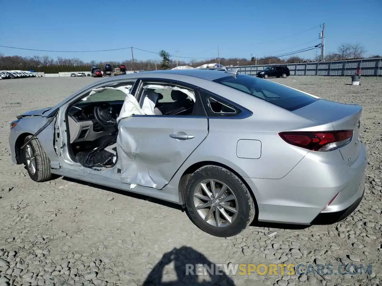 2 Photograph of a damaged car 5NPE24AF1KH814819 HYUNDAI SONATA 2019