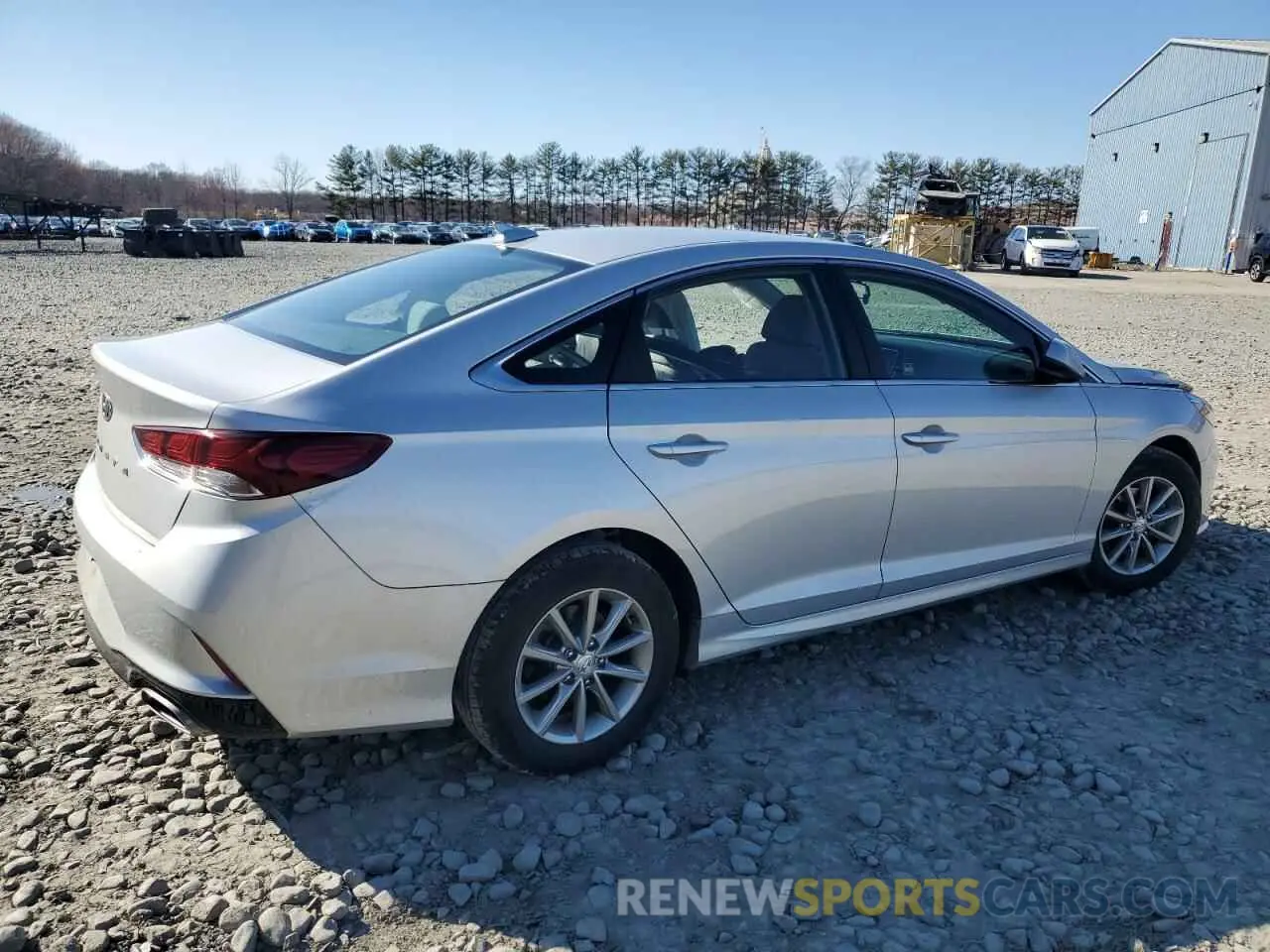 3 Photograph of a damaged car 5NPE24AF1KH814819 HYUNDAI SONATA 2019