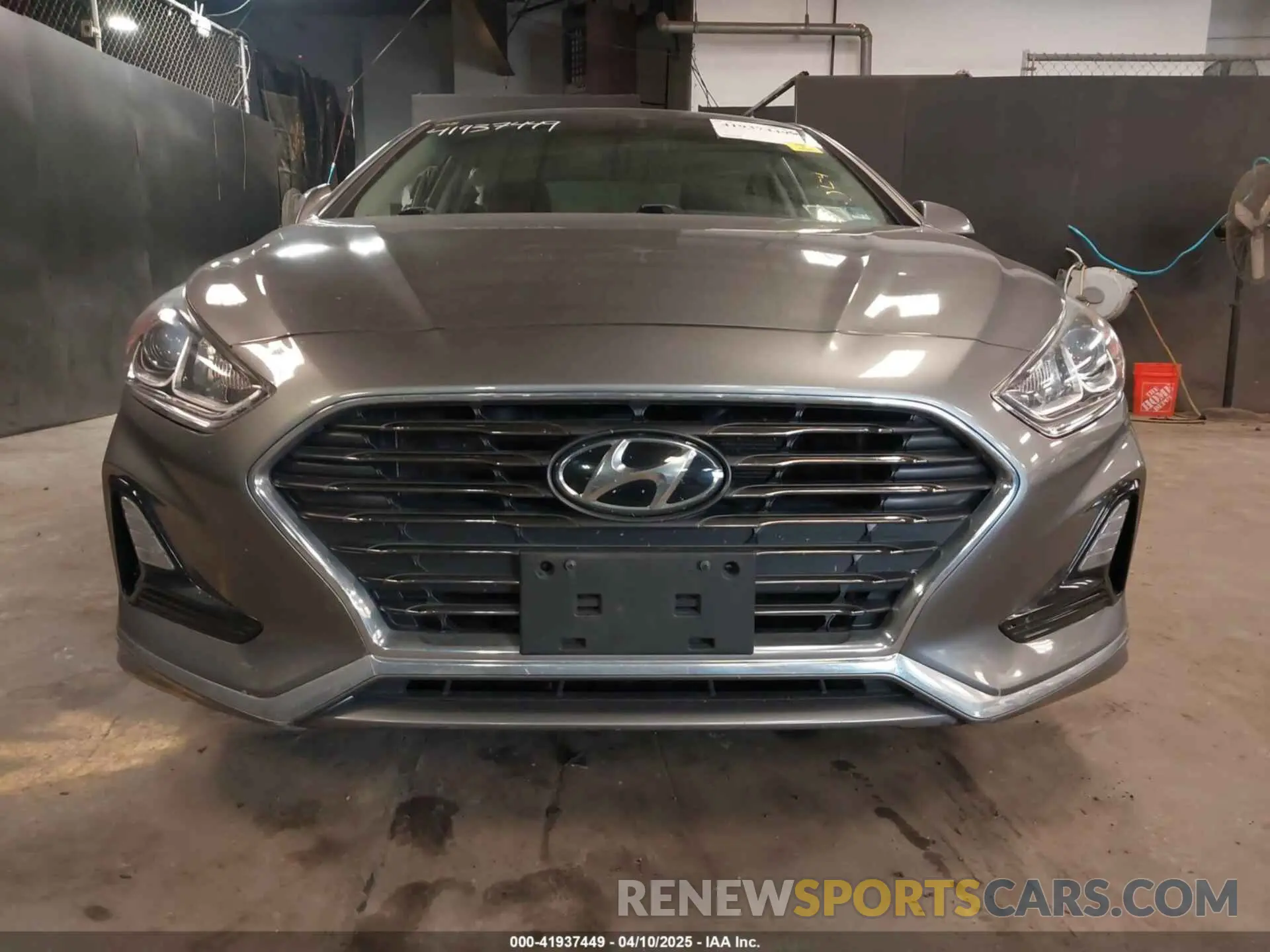 12 Photograph of a damaged car 5NPE24AF2KH734400 HYUNDAI SONATA 2019