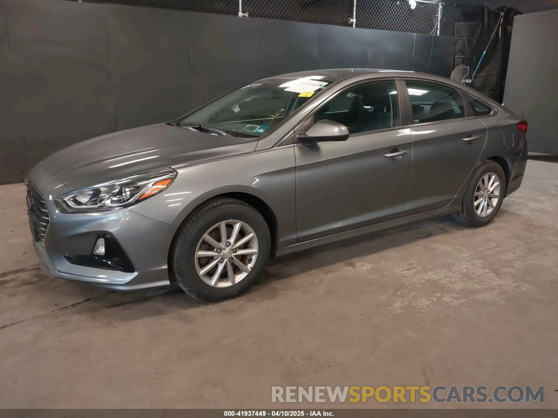 2 Photograph of a damaged car 5NPE24AF2KH734400 HYUNDAI SONATA 2019