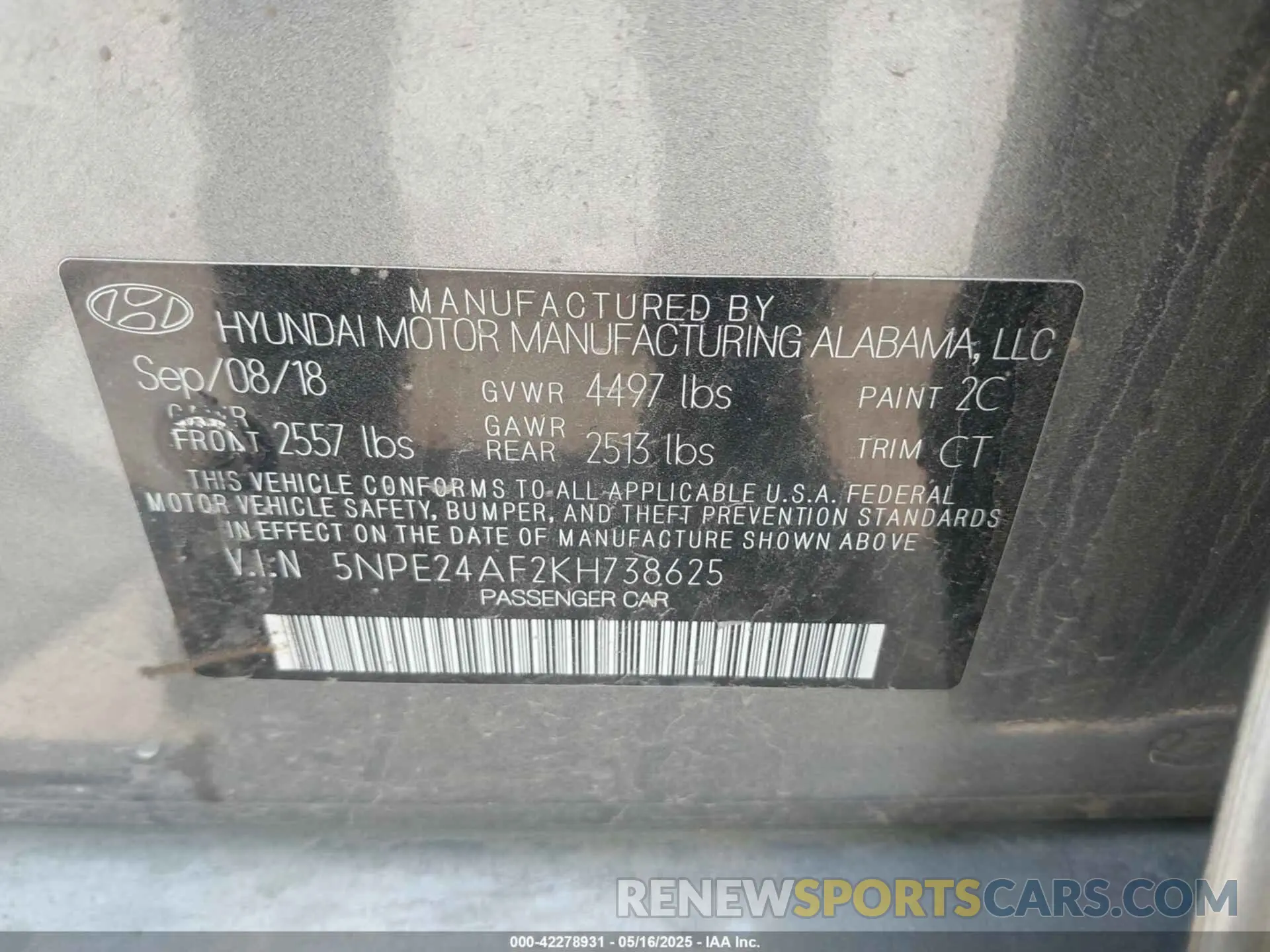 9 Photograph of a damaged car 5NPE24AF2KH738625 HYUNDAI SONATA 2019