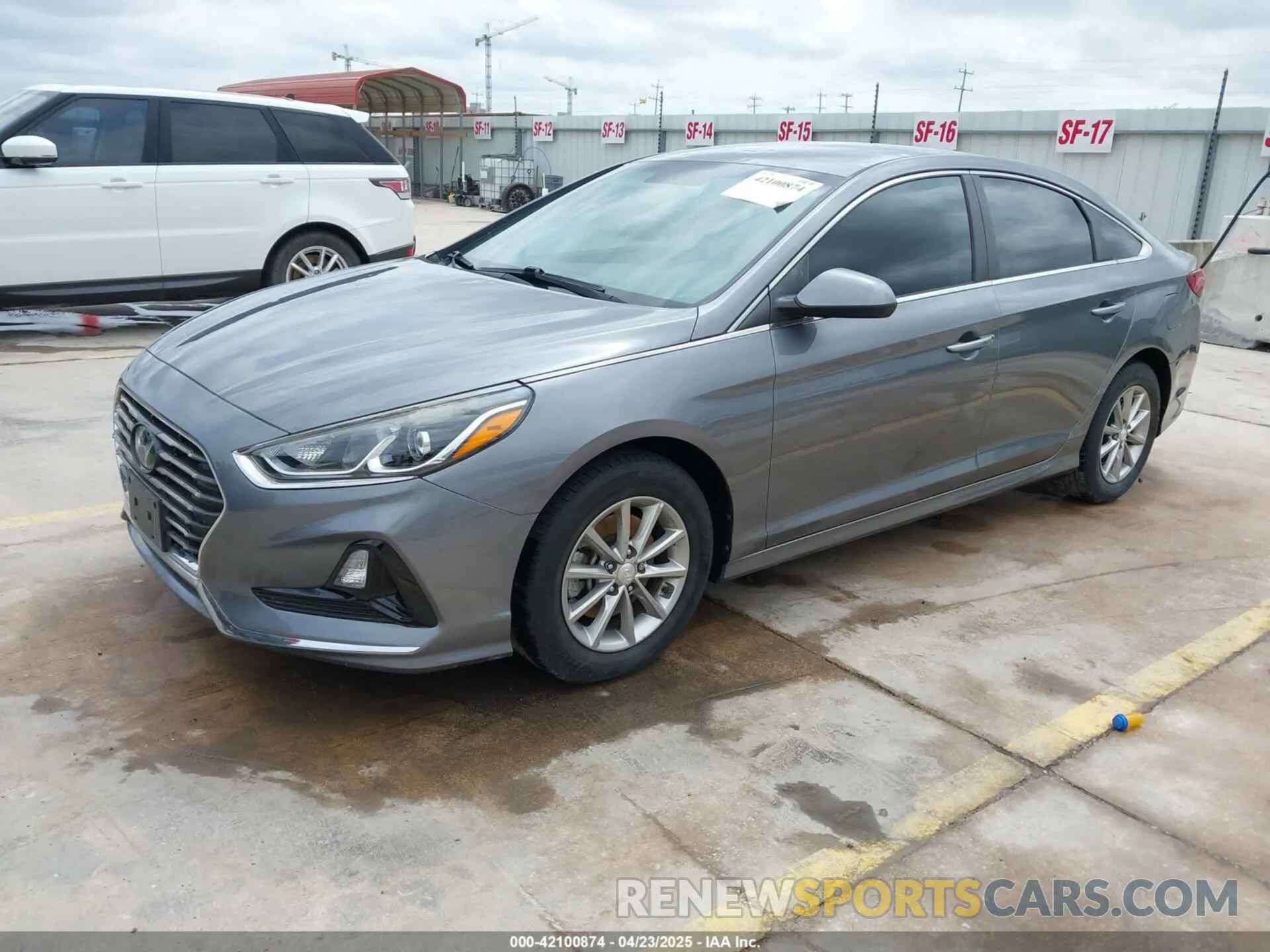 2 Photograph of a damaged car 5NPE24AF2KH745414 HYUNDAI SONATA 2019