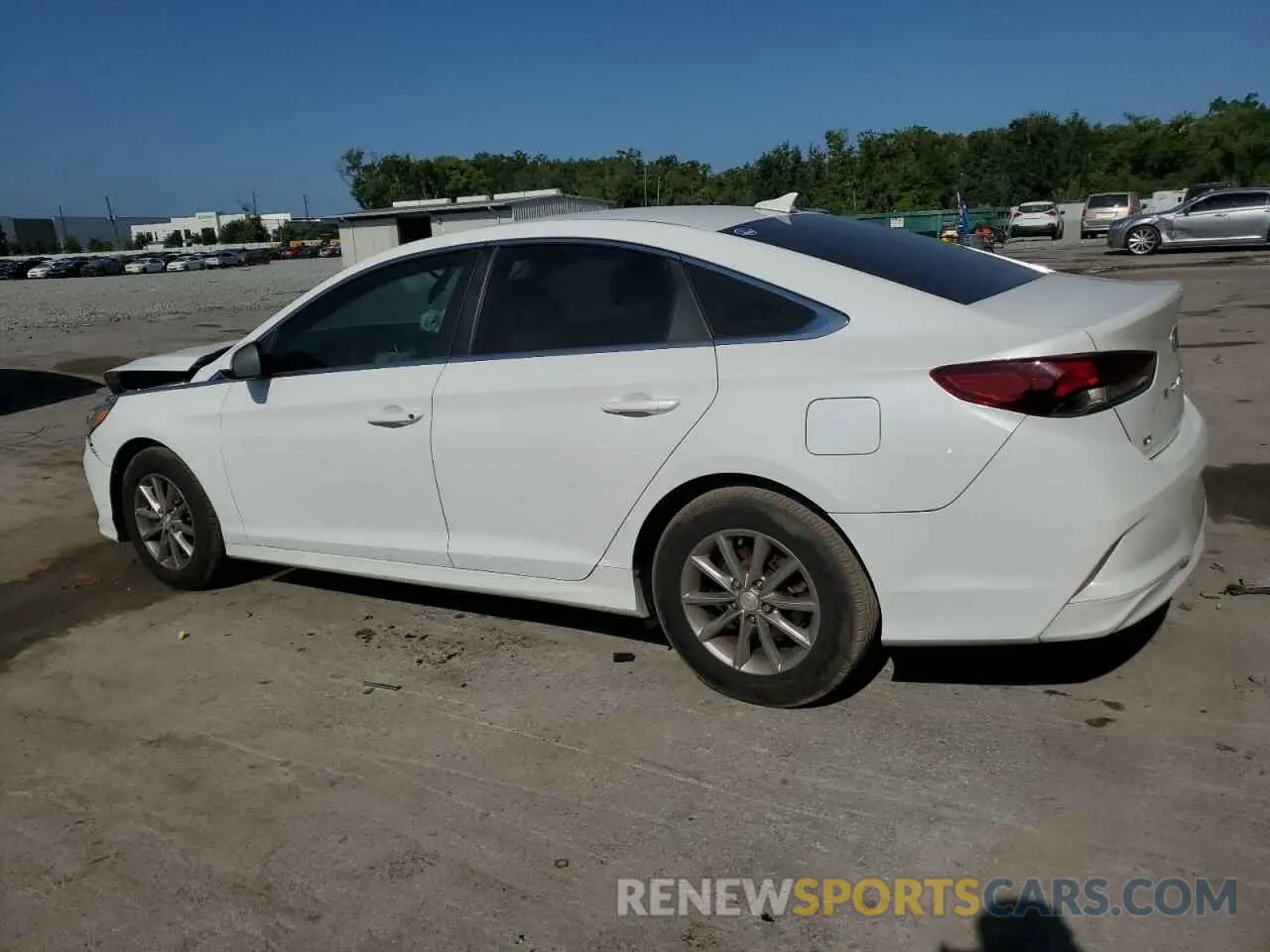 2 Photograph of a damaged car 5NPE24AF2KH748667 HYUNDAI SONATA 2019
