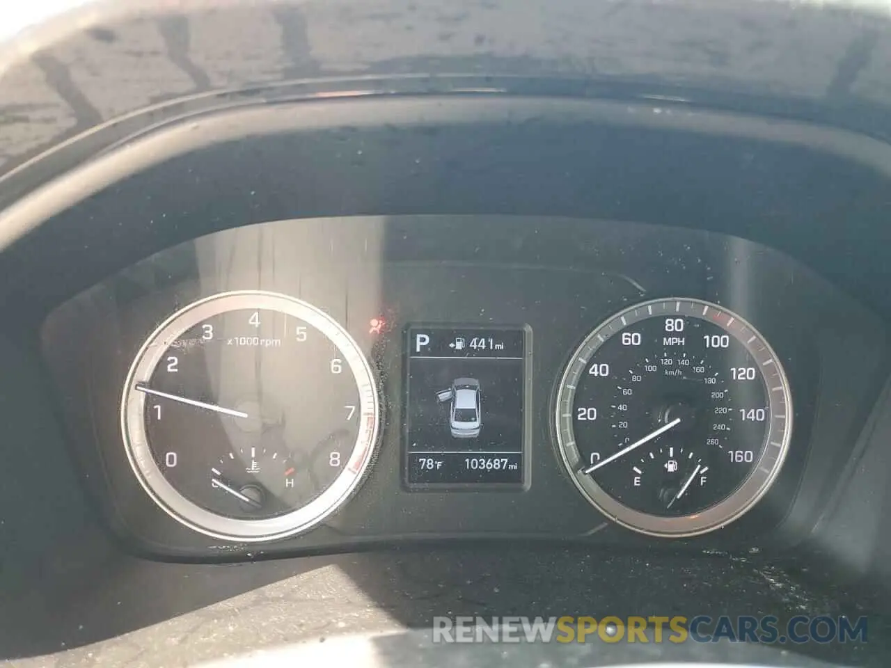 9 Photograph of a damaged car 5NPE24AF2KH748667 HYUNDAI SONATA 2019