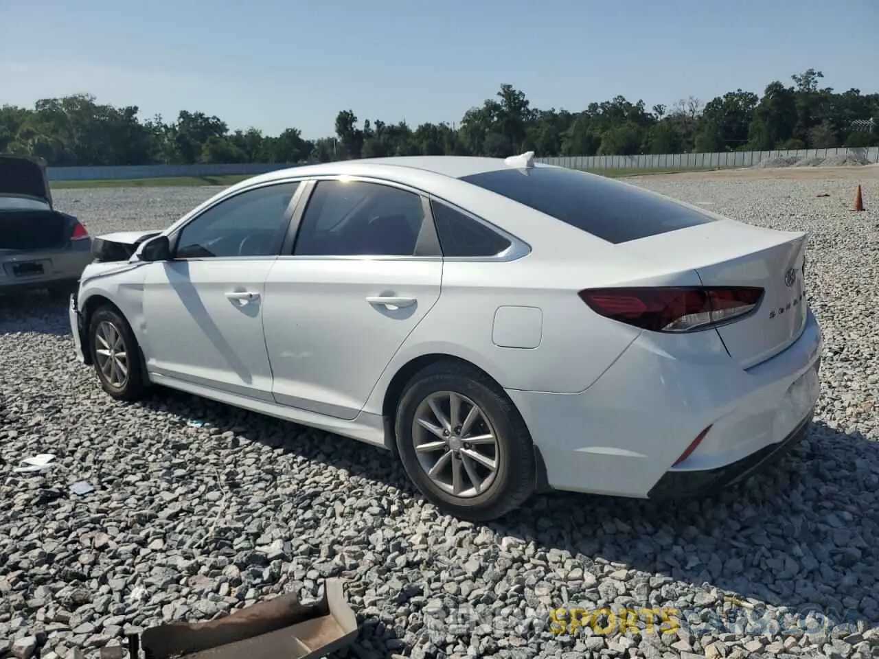 2 Photograph of a damaged car 5NPE24AF2KH751424 HYUNDAI SONATA 2019