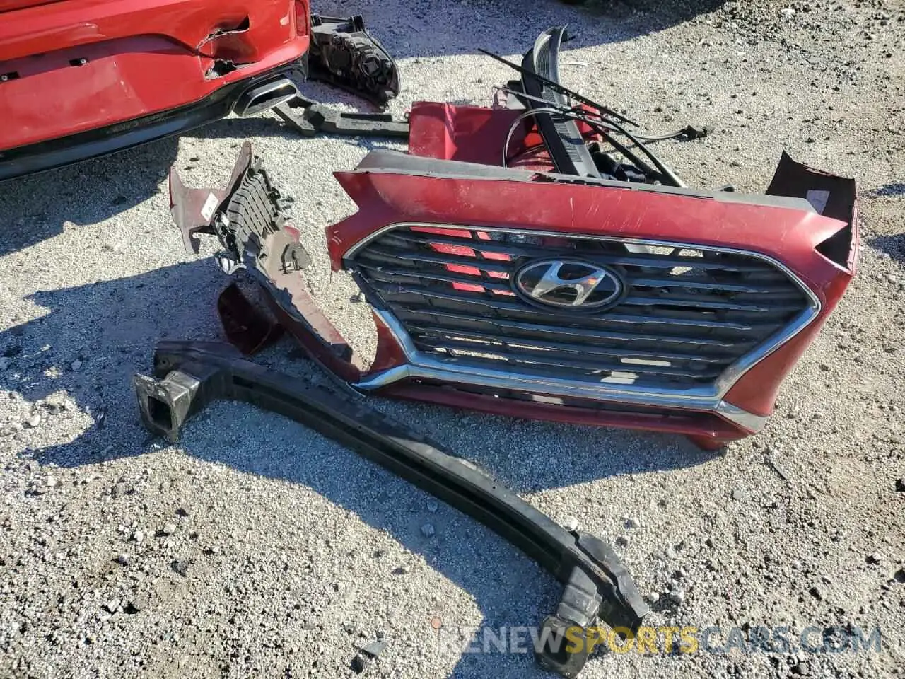 12 Photograph of a damaged car 5NPE24AF2KH751522 HYUNDAI SONATA 2019