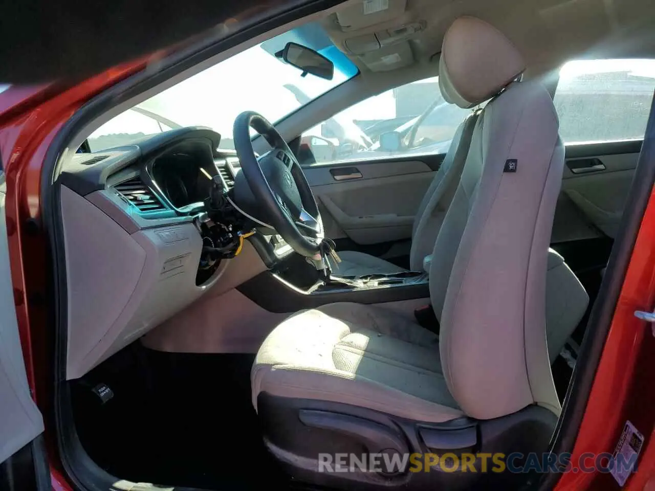7 Photograph of a damaged car 5NPE24AF2KH751522 HYUNDAI SONATA 2019