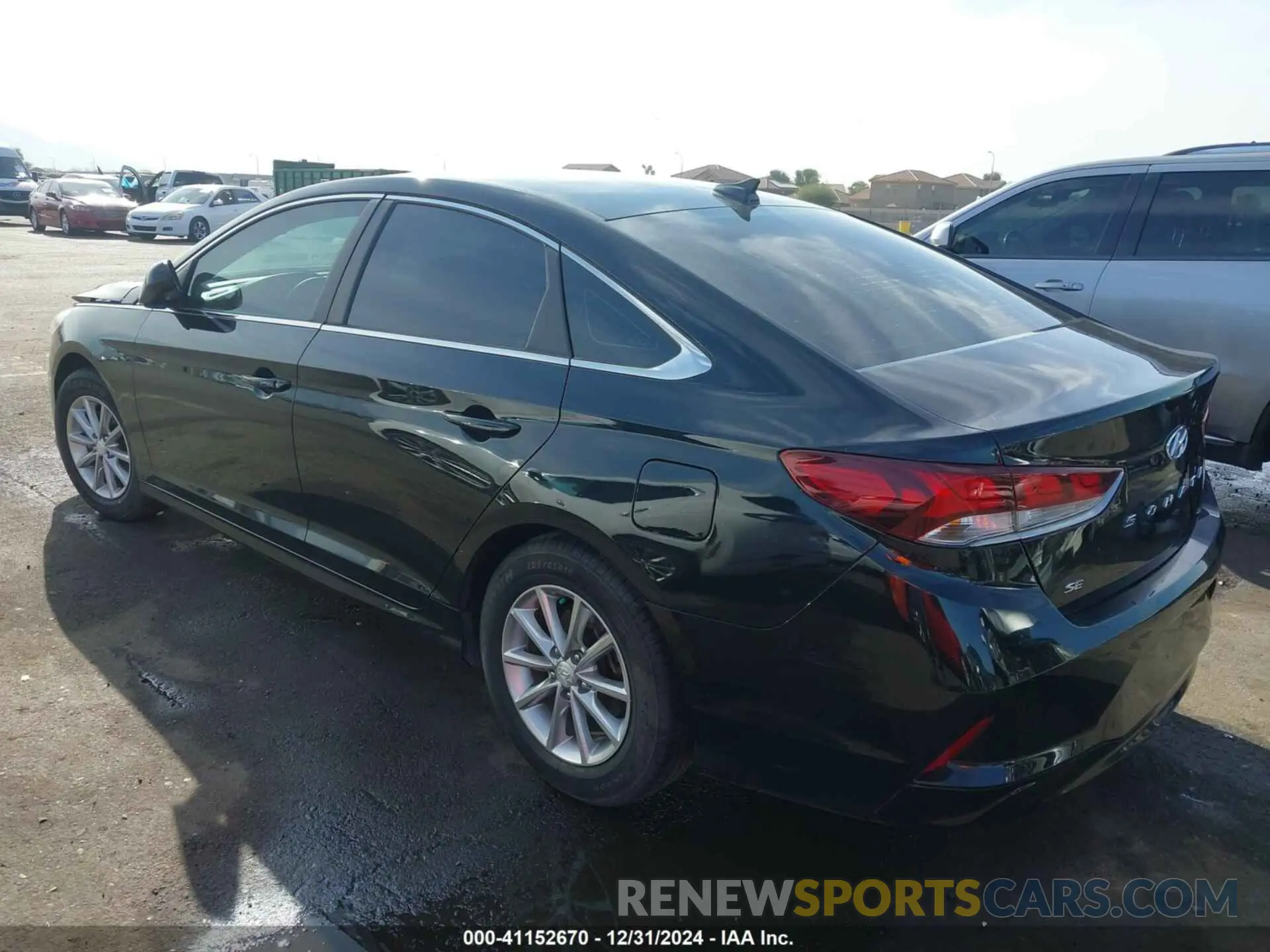 3 Photograph of a damaged car 5NPE24AF2KH755540 HYUNDAI SONATA 2019