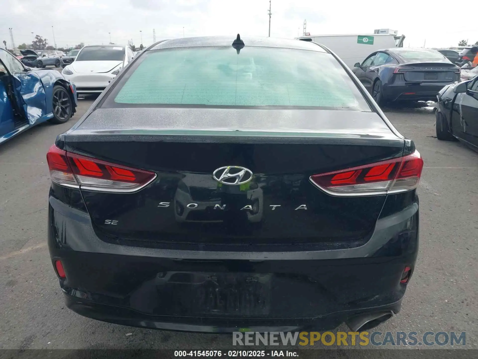 15 Photograph of a damaged car 5NPE24AF2KH769003 HYUNDAI SONATA 2019
